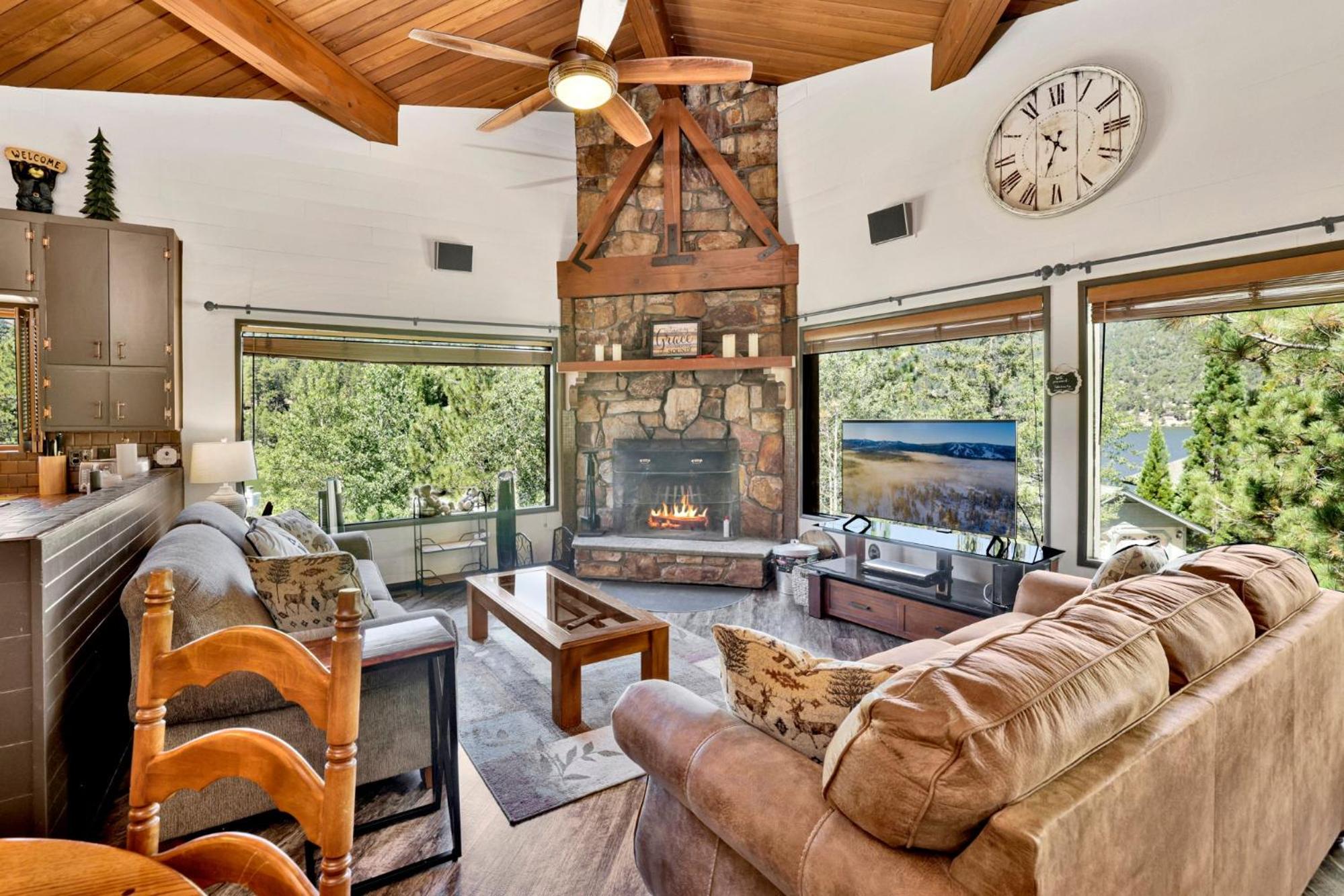 Cove lakeview cabin #2064