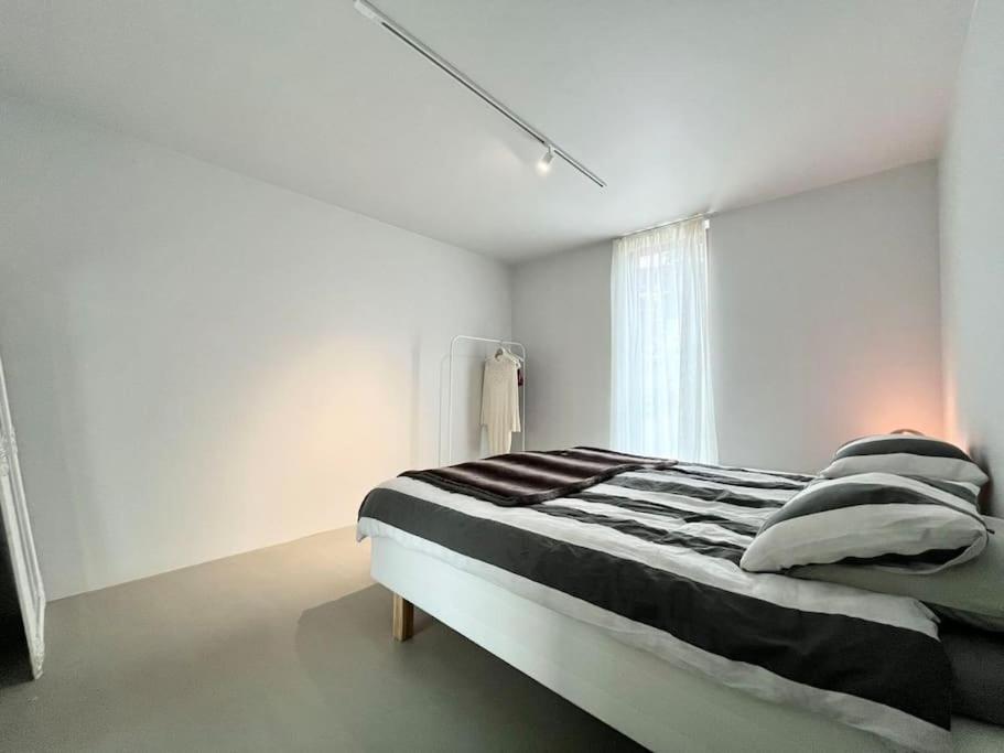 Exklusiv villa med sjöutsikt och egen brygga