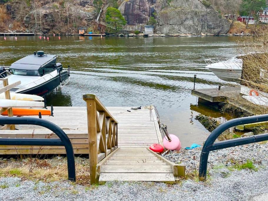 Exklusiv villa med sjöutsikt och egen brygga
