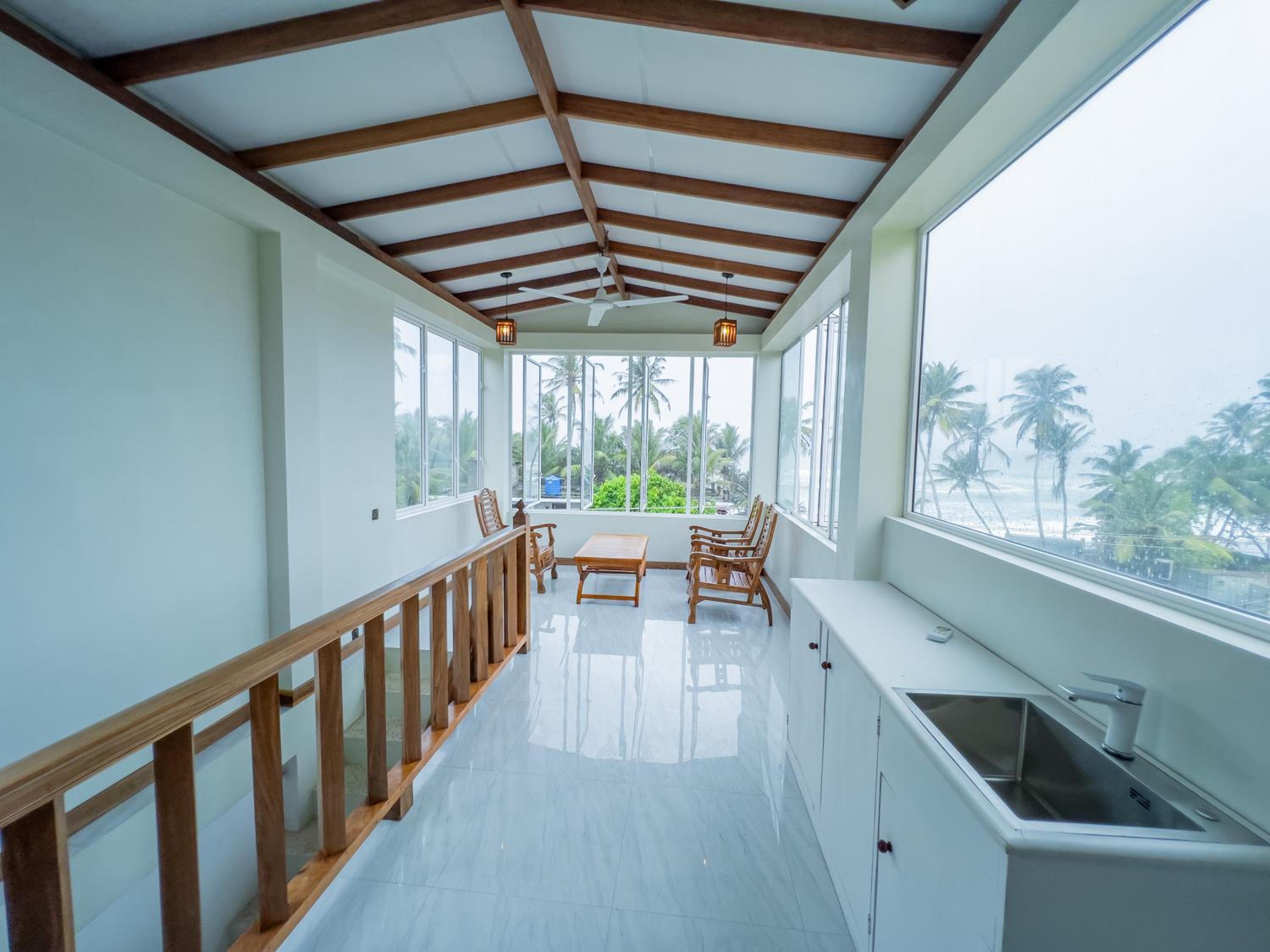 Eden Sea View