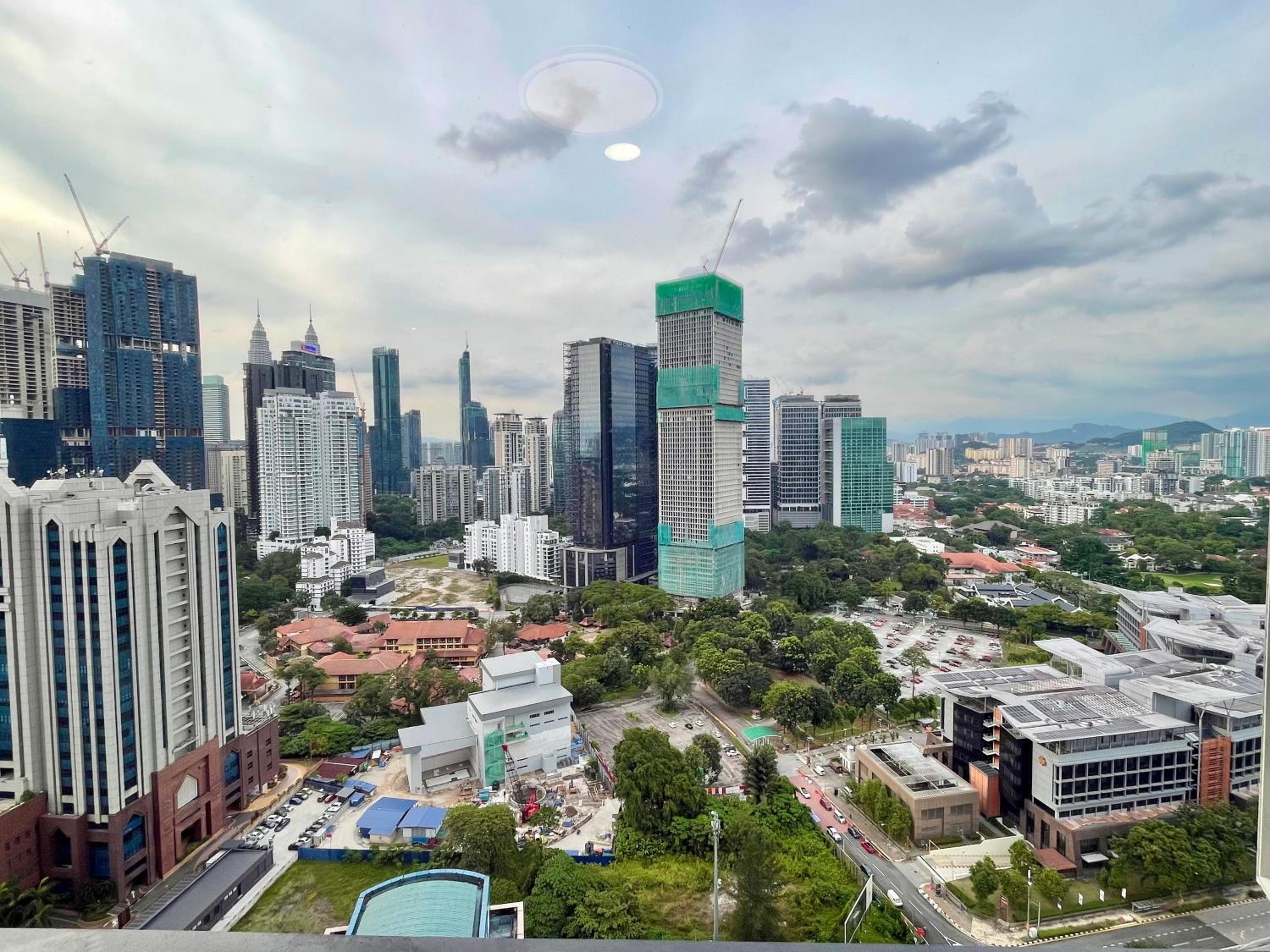 Agile Bukit Bintang TRX By Sky Suites