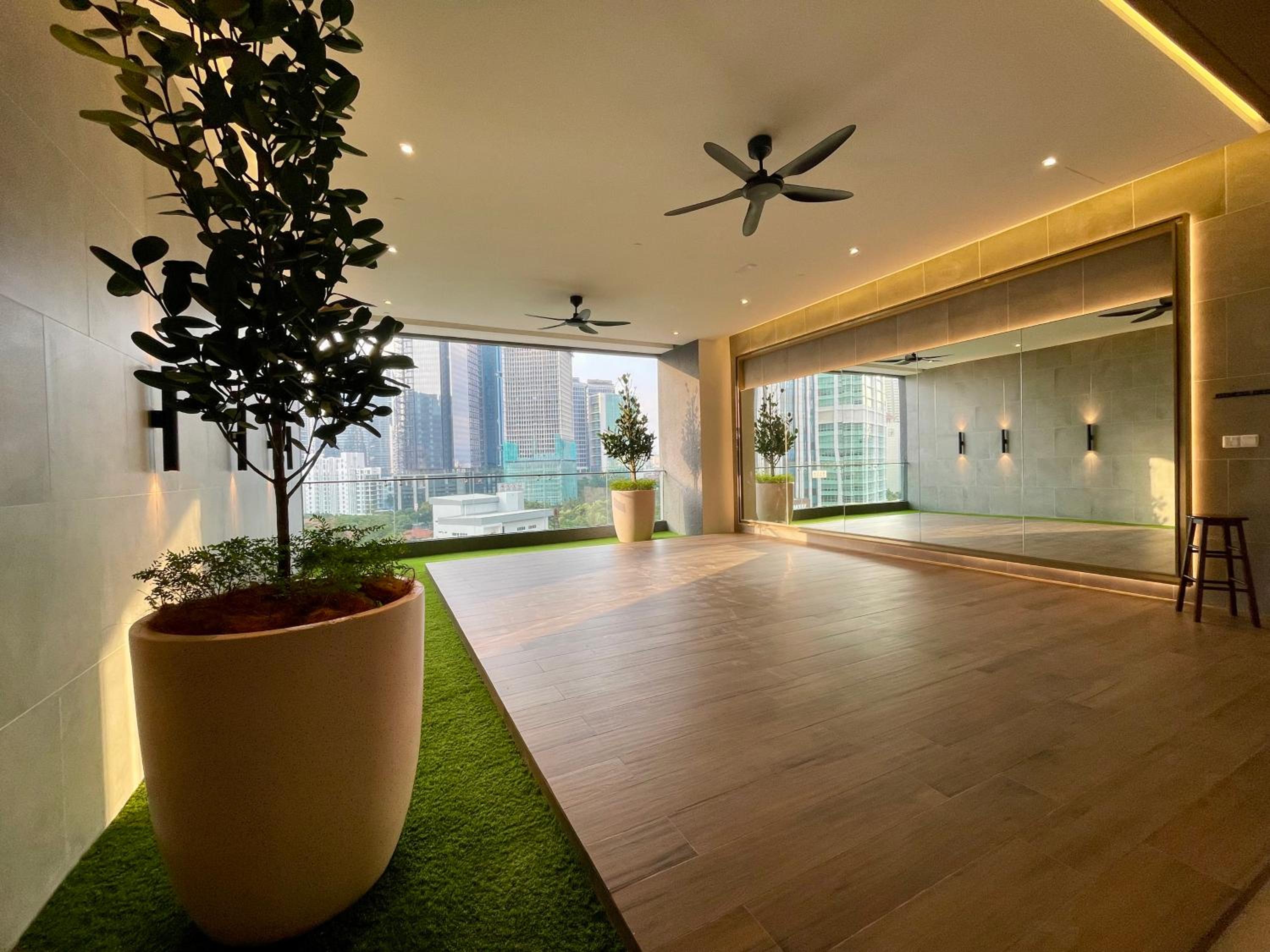 Agile Bukit Bintang TRX By Sky Suites