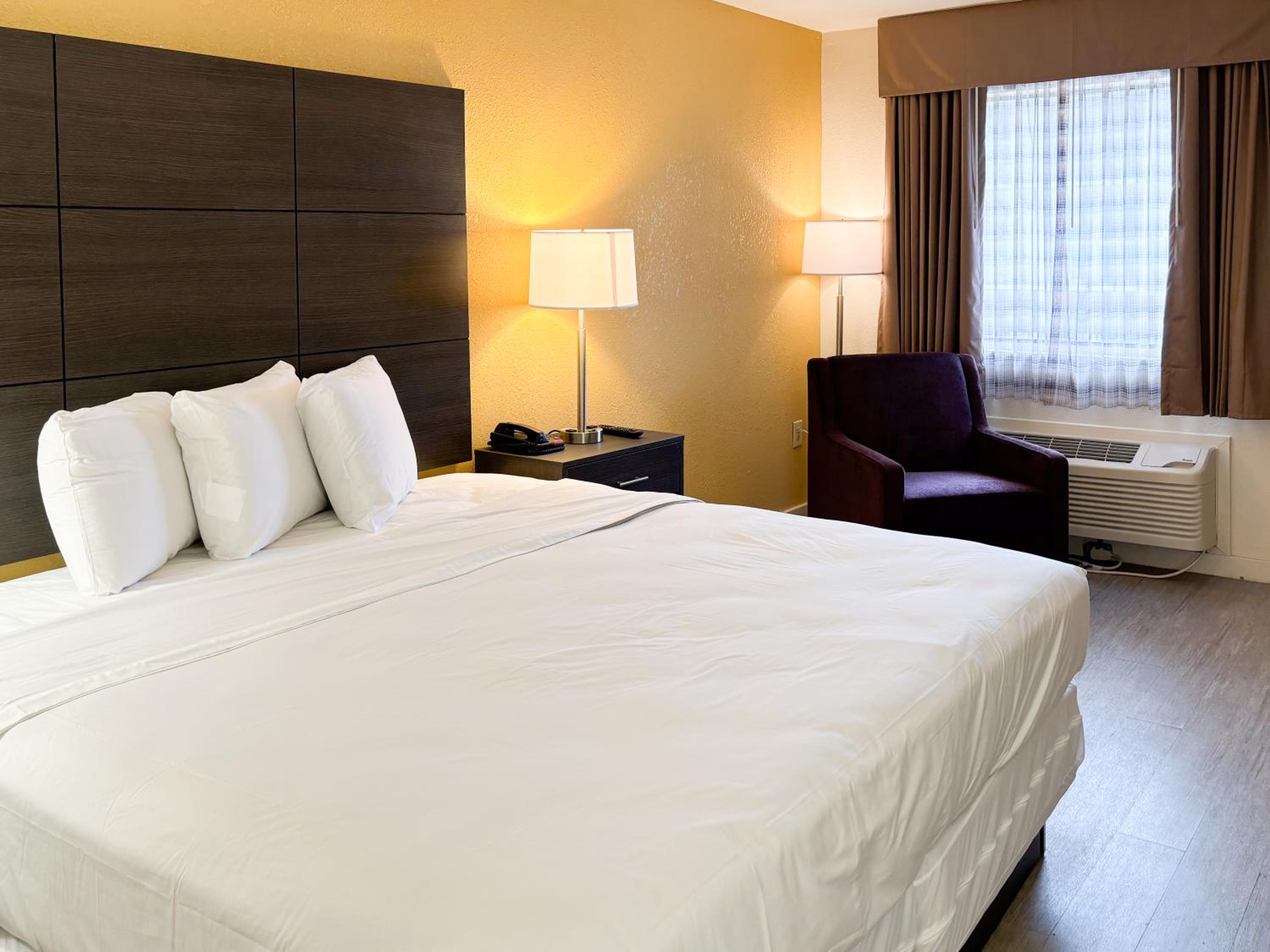 Motel 6 Charlotte, NC Northlake