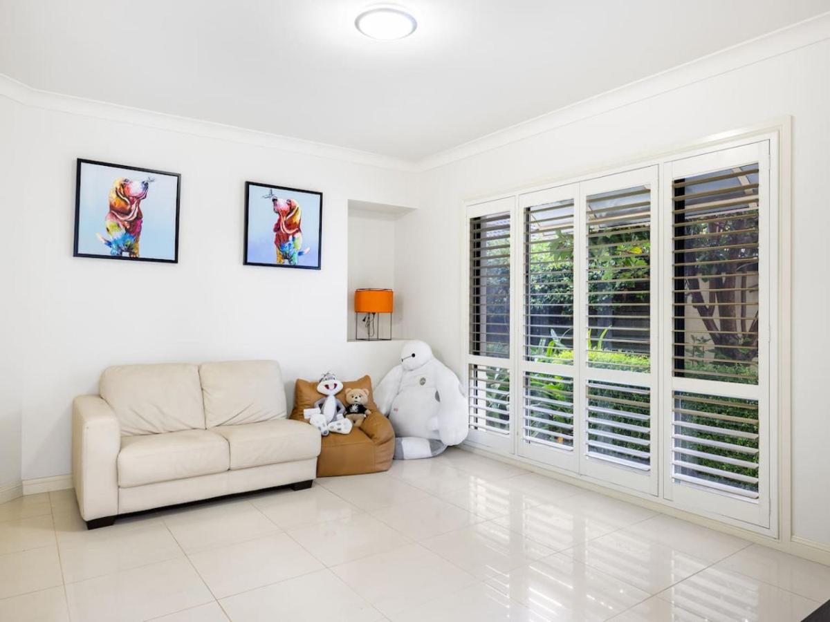 Spacious Comfy 5 Bedroom Home near Sunnybank
