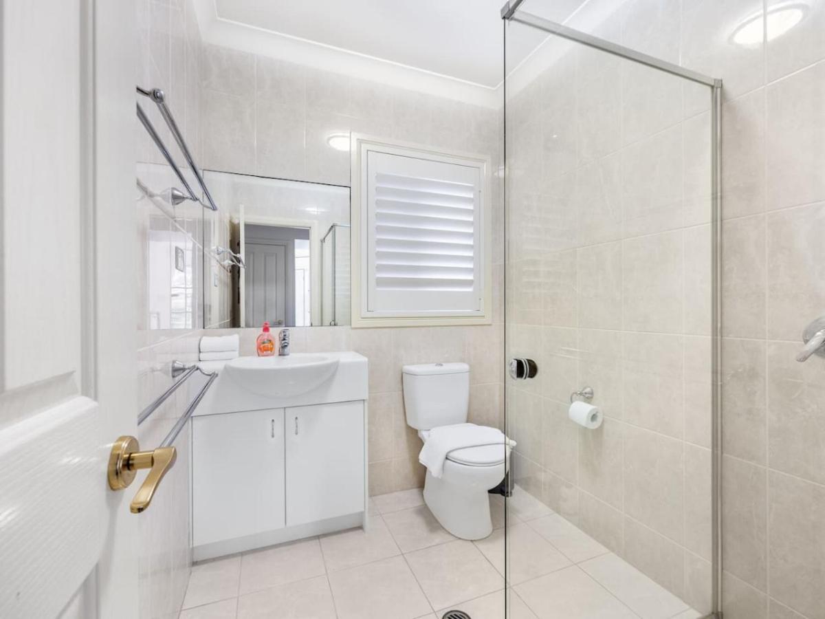 Spacious Comfy 5 Bedroom Home near Sunnybank