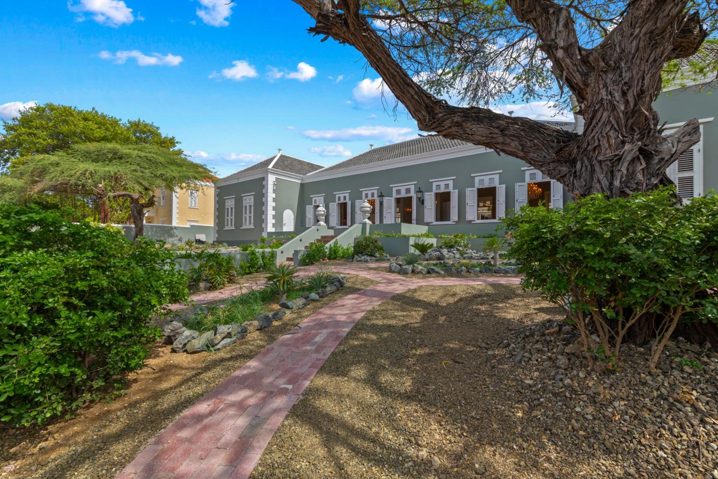 NEW! Landhuis Kranshi Willemstad