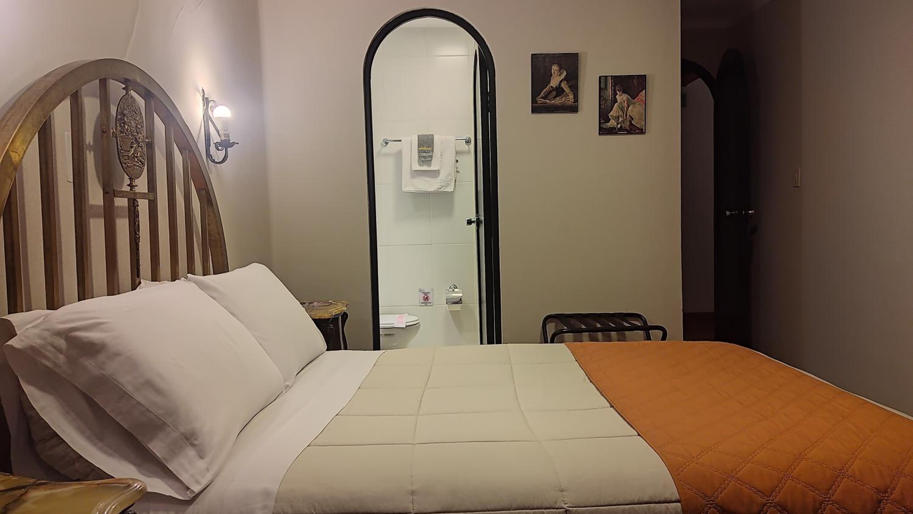 Colonial Hotel Boutique