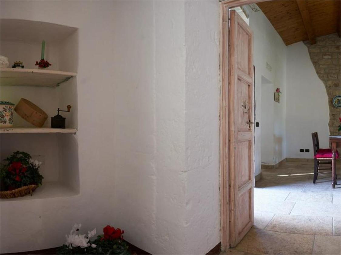 Photo 48