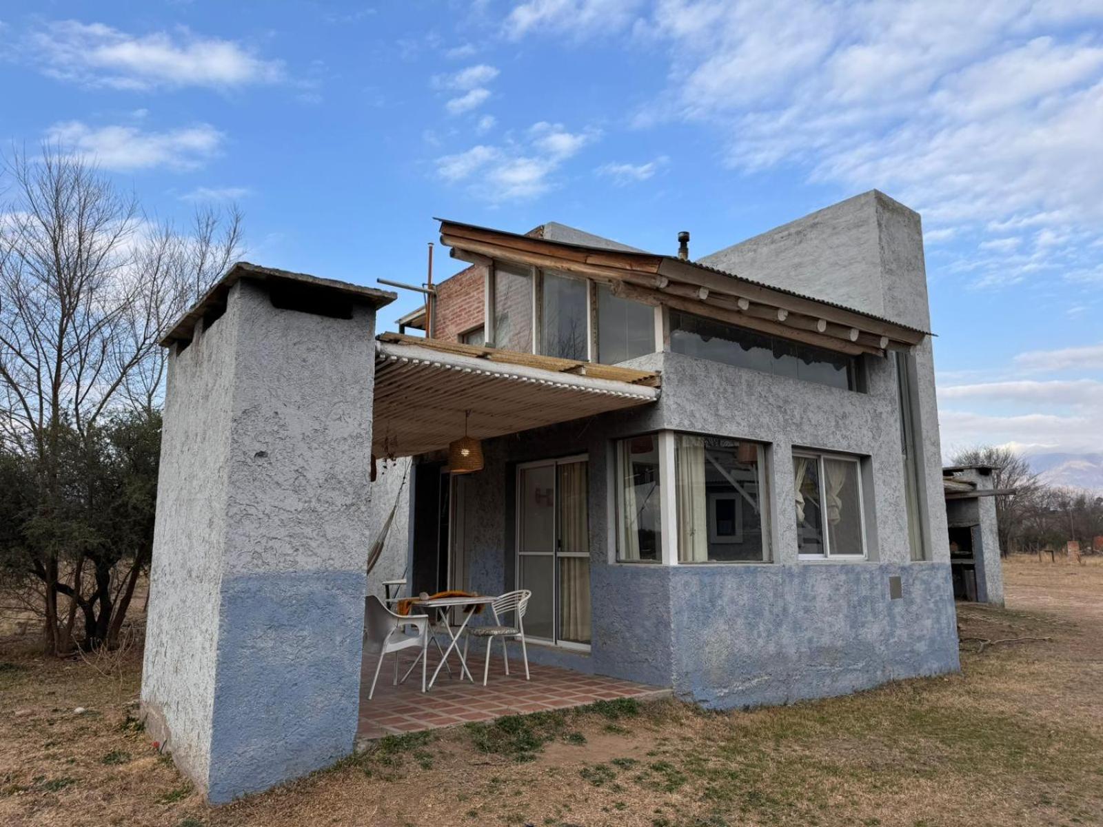 Cabaña Moderna y luminosa cerca del río