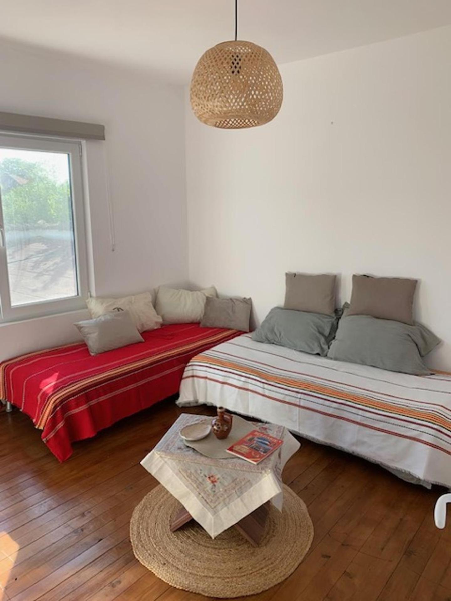 House Sleeps 6-Garden-FreeParking-Bbq-Patio