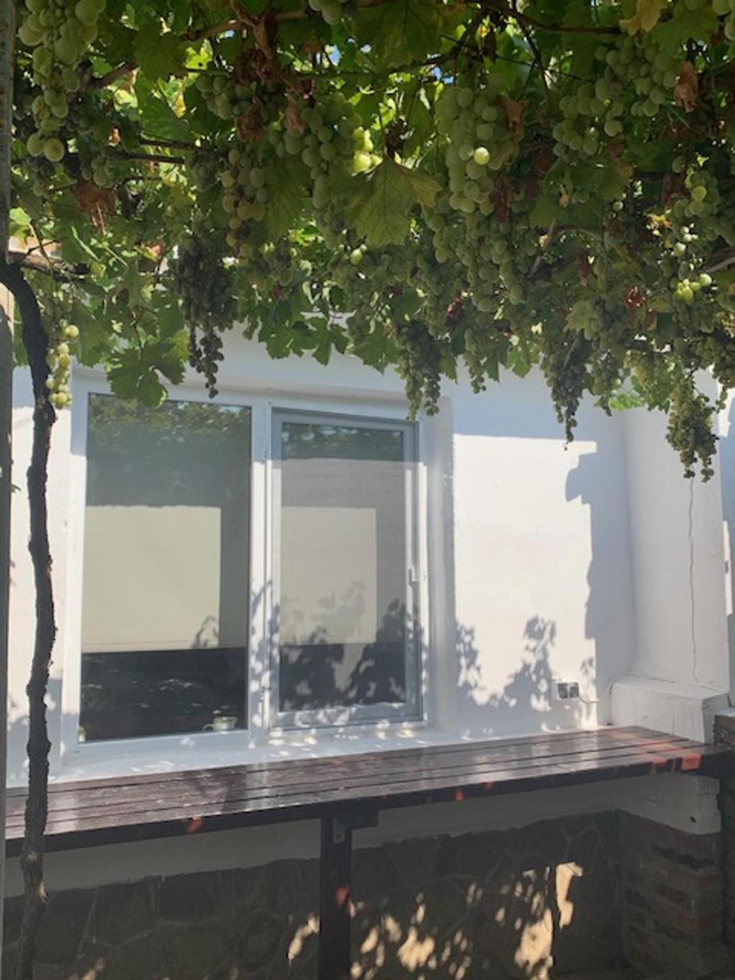 House Sleeps 6-Garden-FreeParking-Bbq-Patio