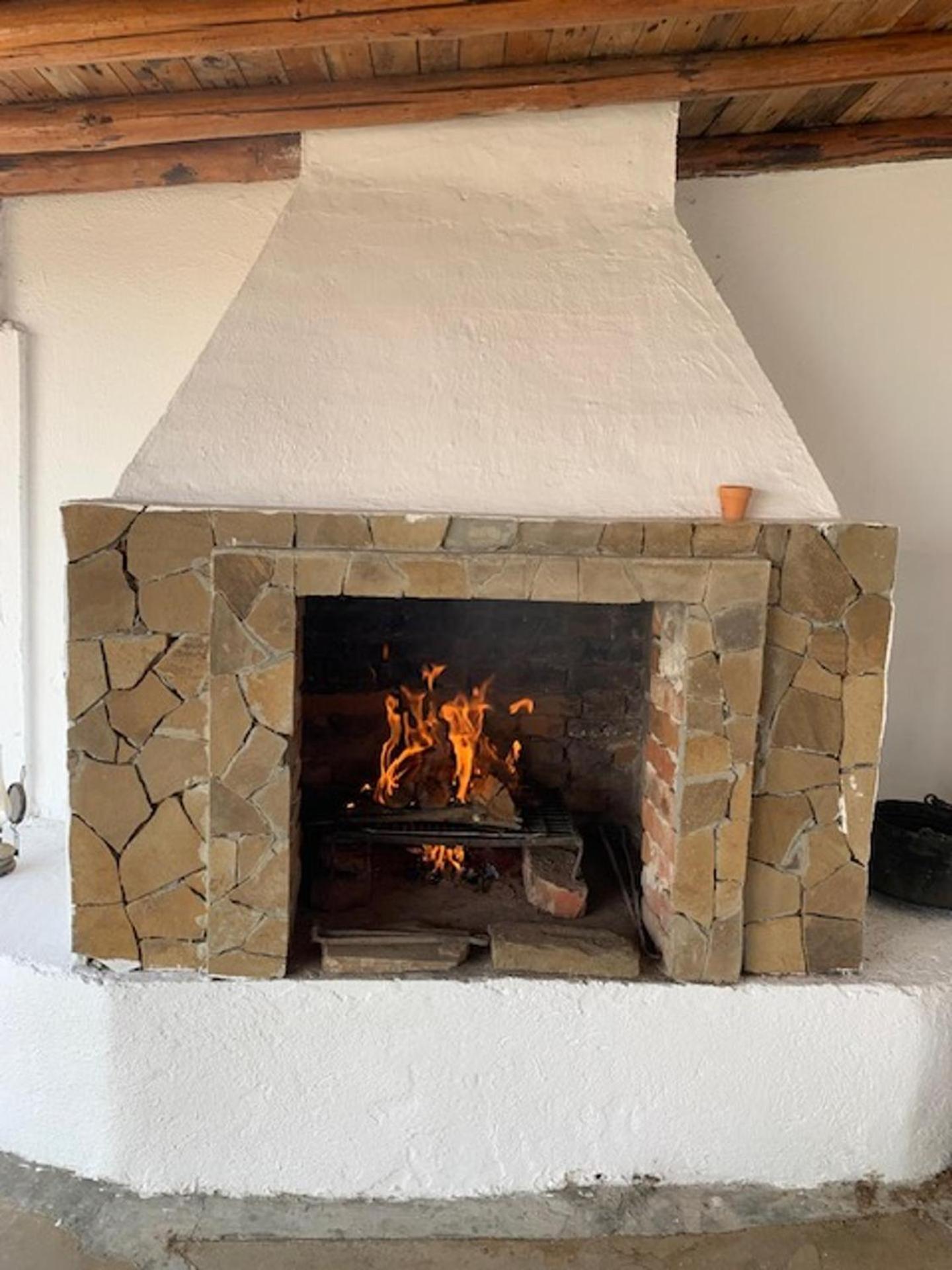 House Sleeps 6-Garden-FreeParking-Bbq-Patio