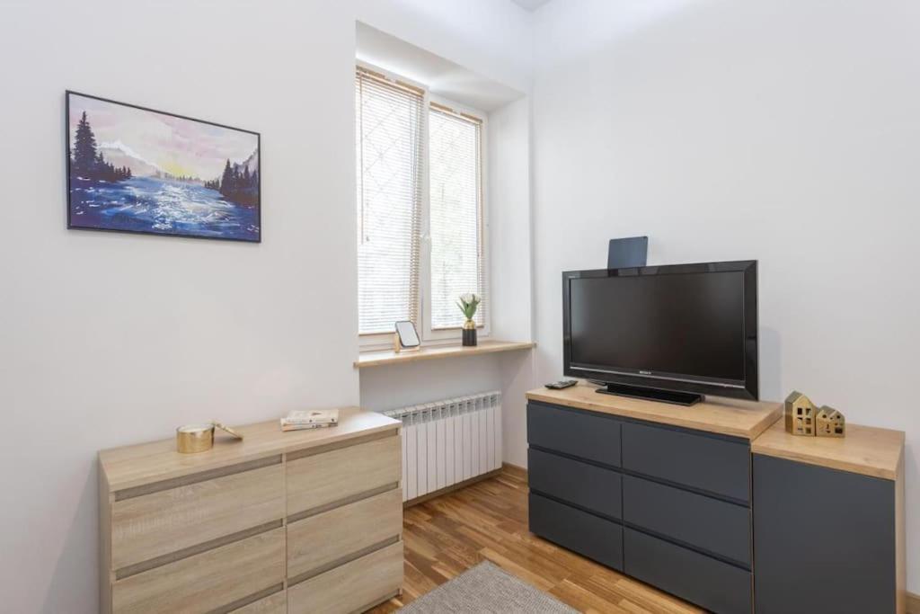 Urban Chic - City Center - One Bedroom Apartment&Wsp59