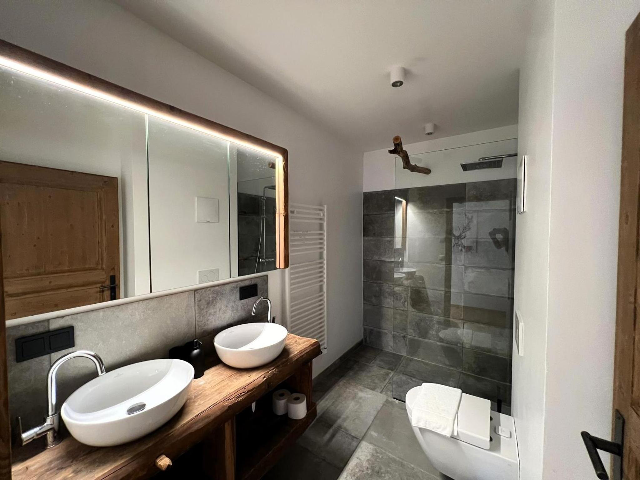 Sonnberg Chalet - Entspannung pur im Luxus Chalet mit Whirlpool-Sauna