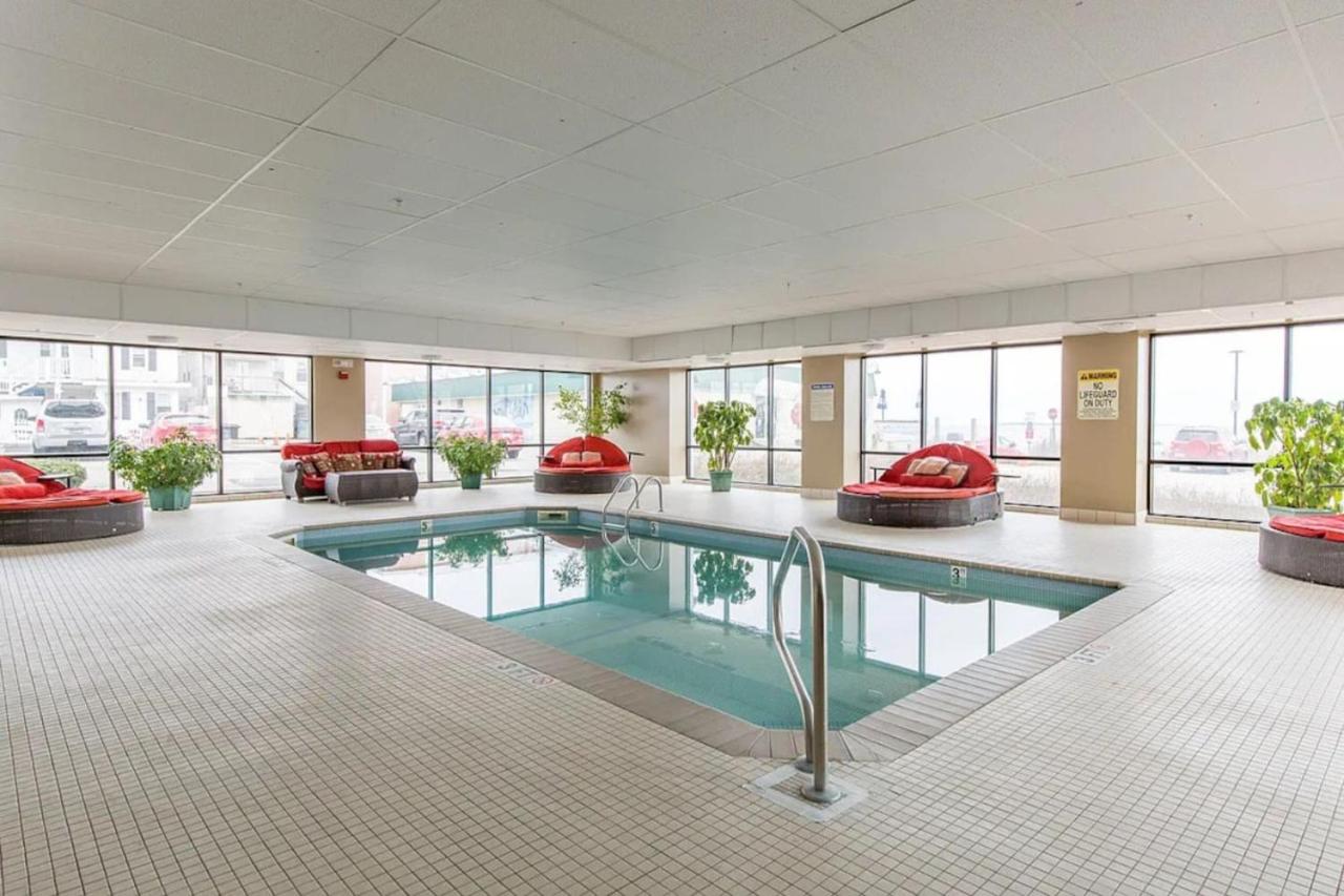 Premier Ocean-Side 2BR at Grand Victorian view 2