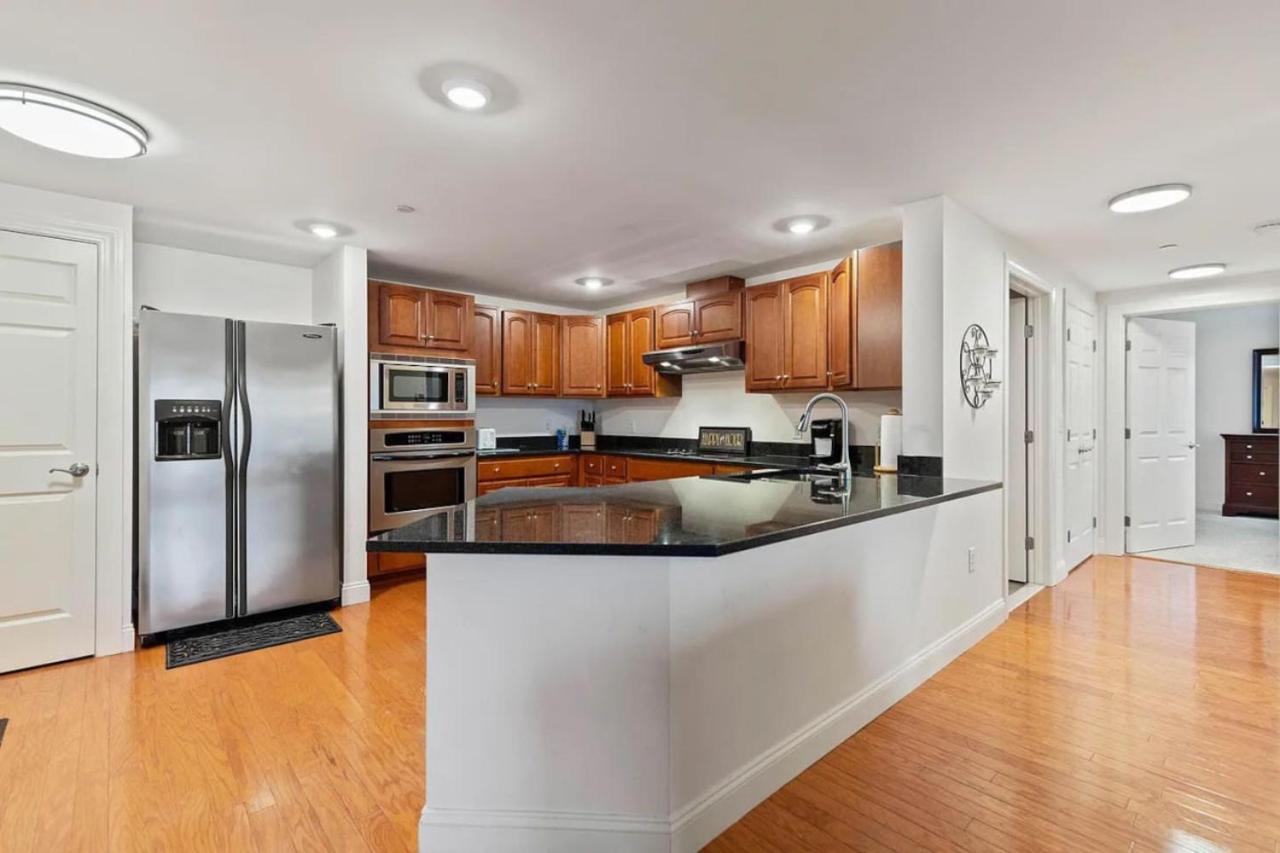 Premier Ocean-Side 2BR at Grand Victorian view 3