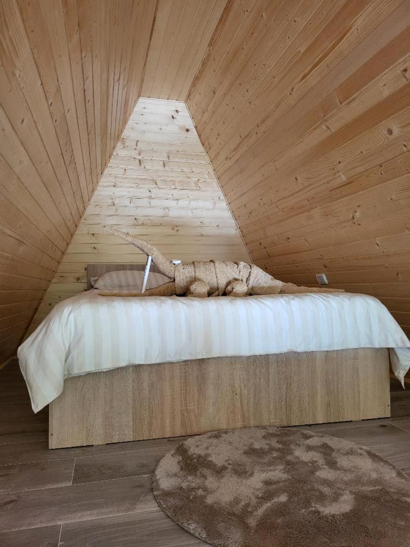 A-Frame Bella