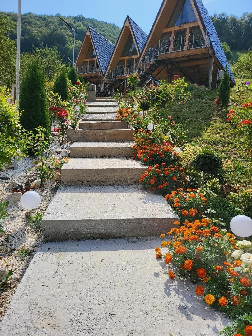 A-Frame Bella