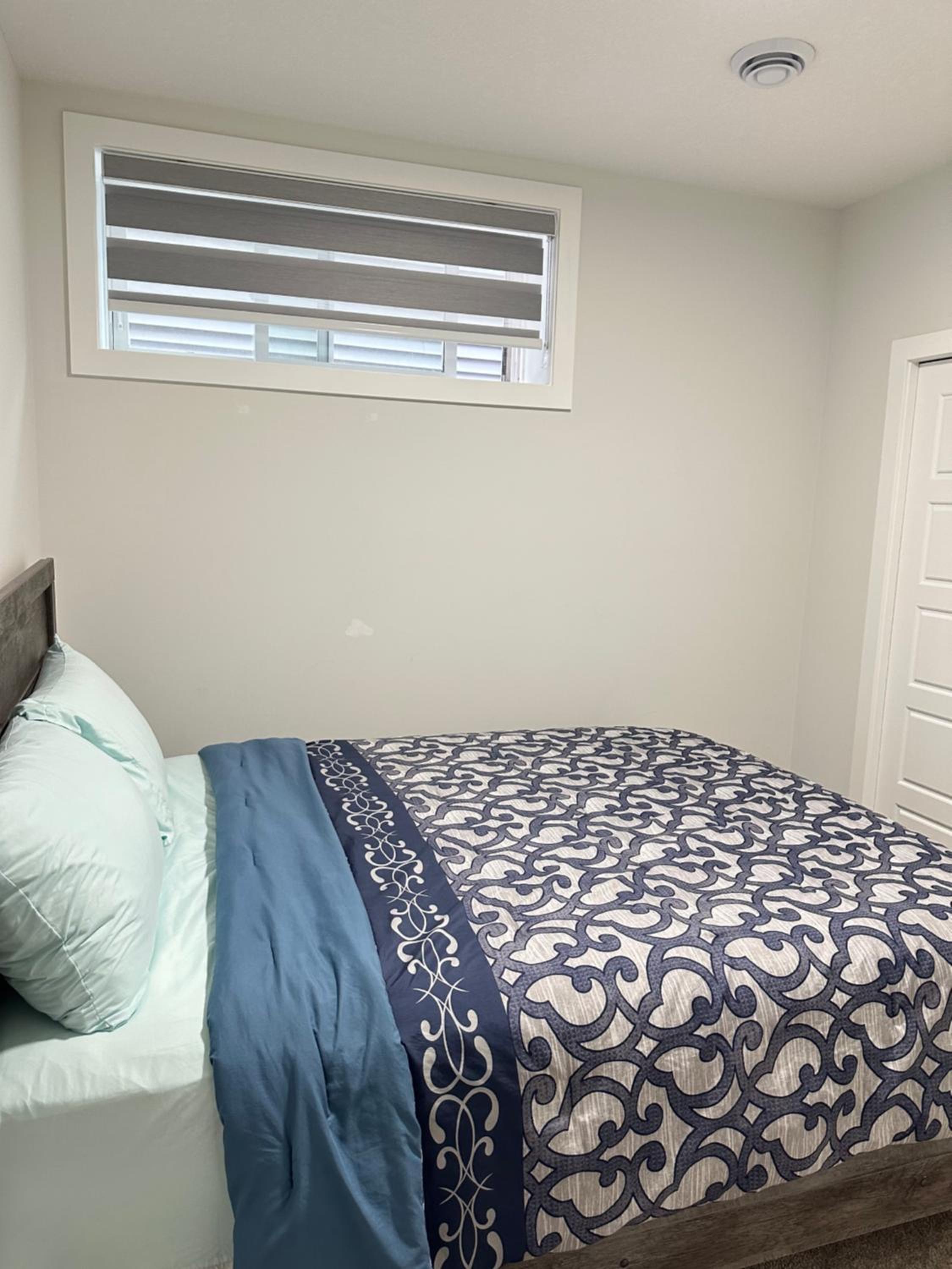 Cozy Apartment in South West Calgary