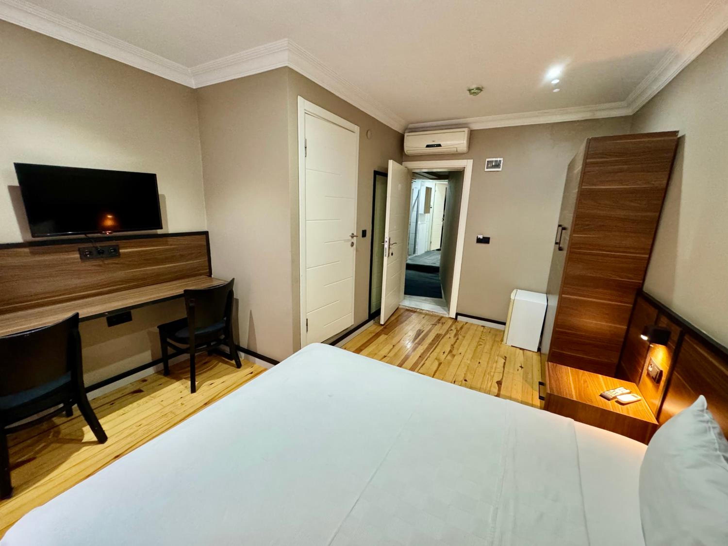 Aram Kerasi Odaları - Image 16