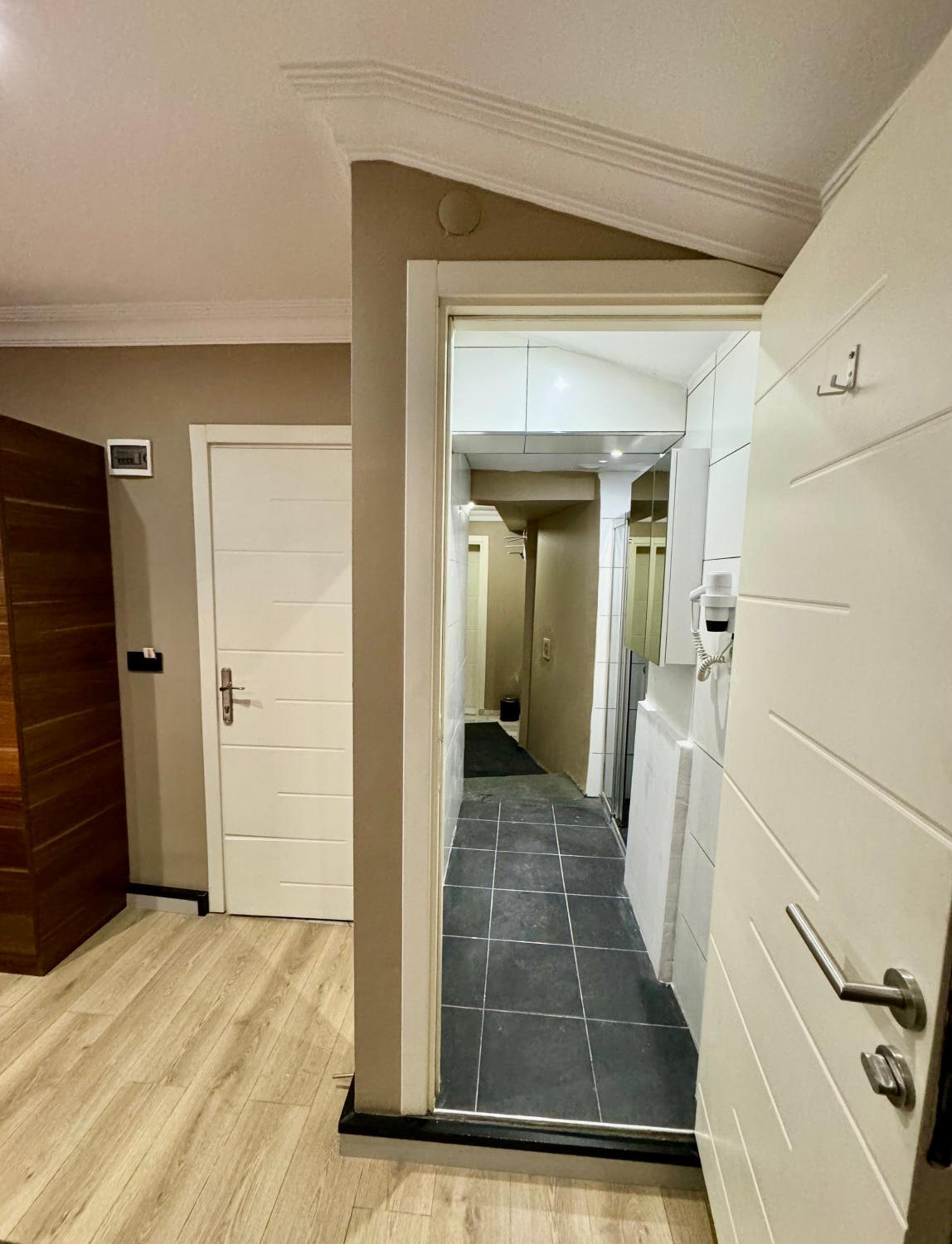 Aram Kerasi Odaları - Image 14