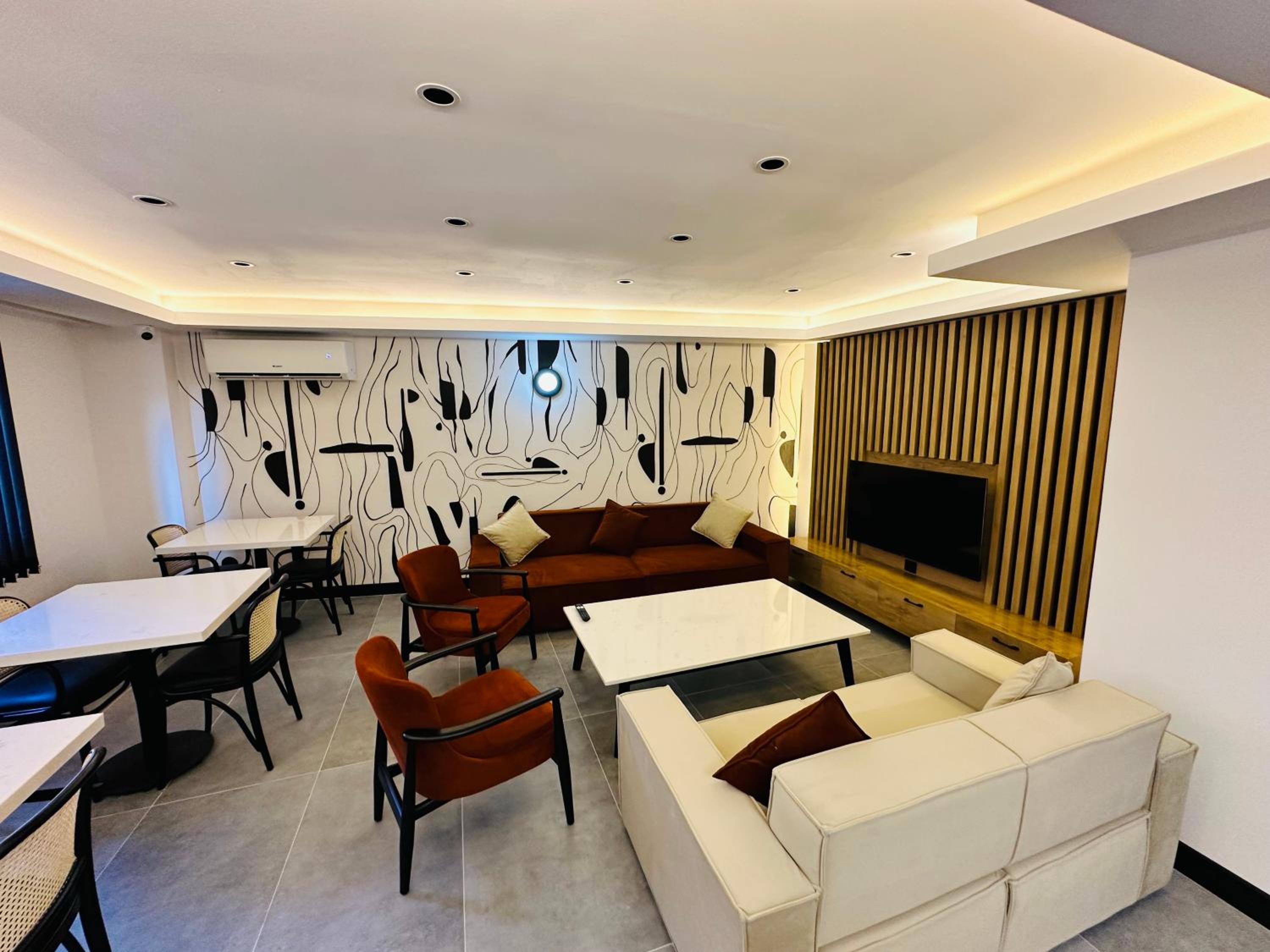 Rose Point Residence