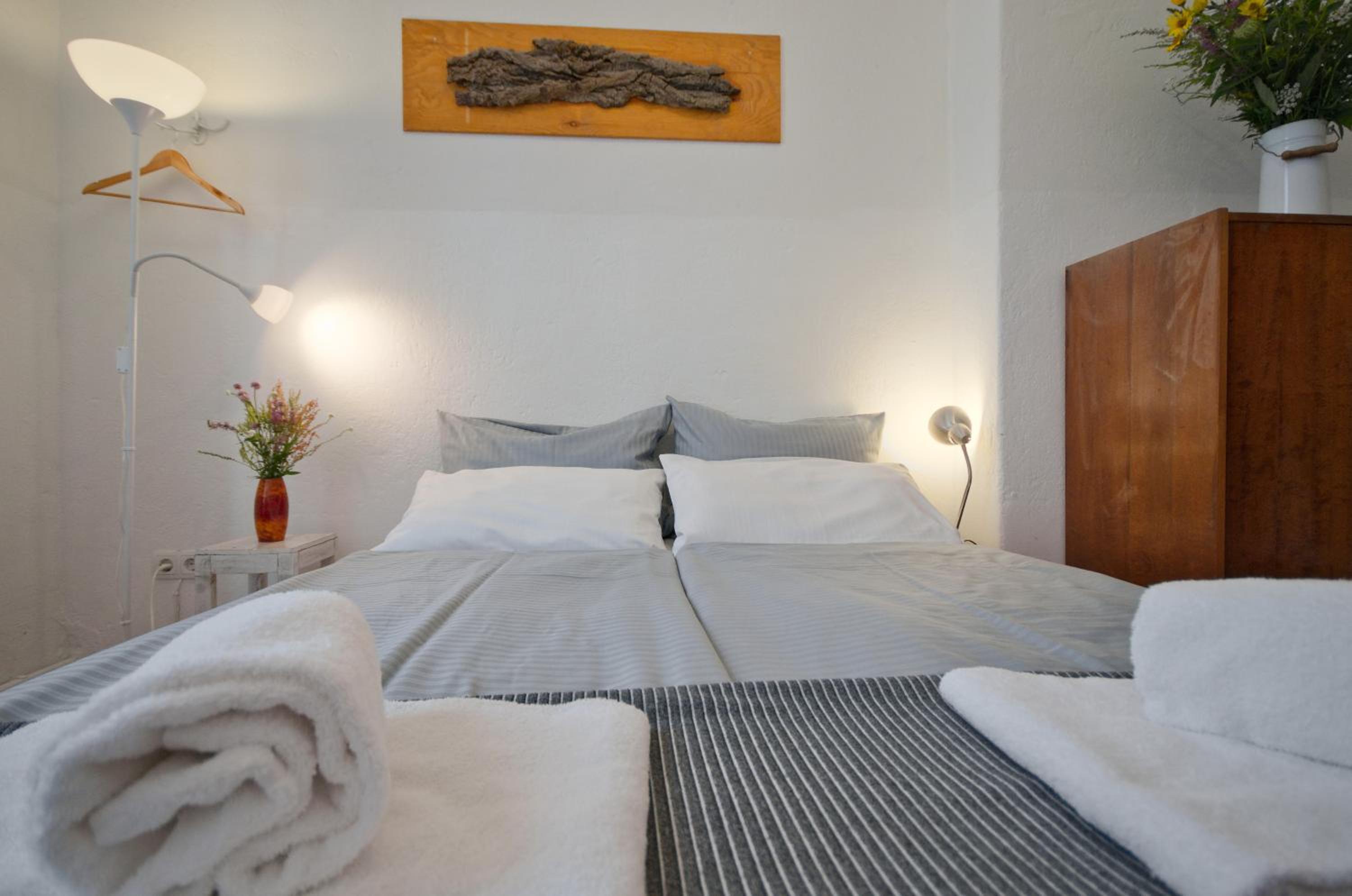 Courtyard Apartment (REBELI)