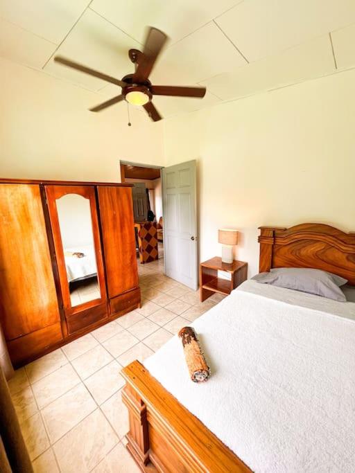2Bed 1Bath Cozy Casita Lapa in Manuel Antonio