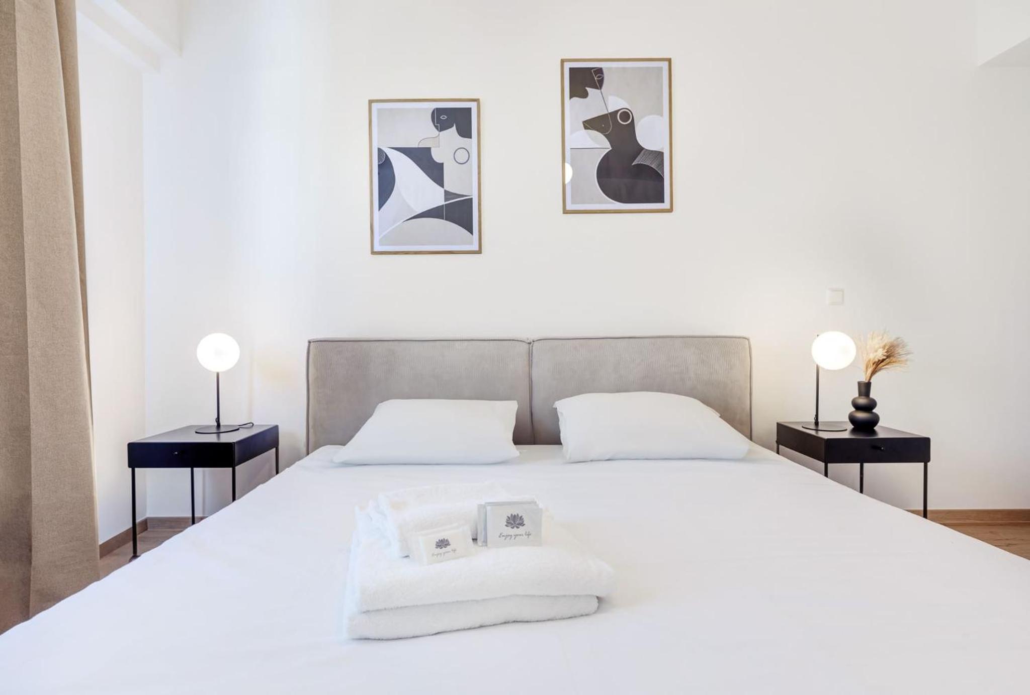Elegant 2BR with Balcony - Central Luxembourg City view 3