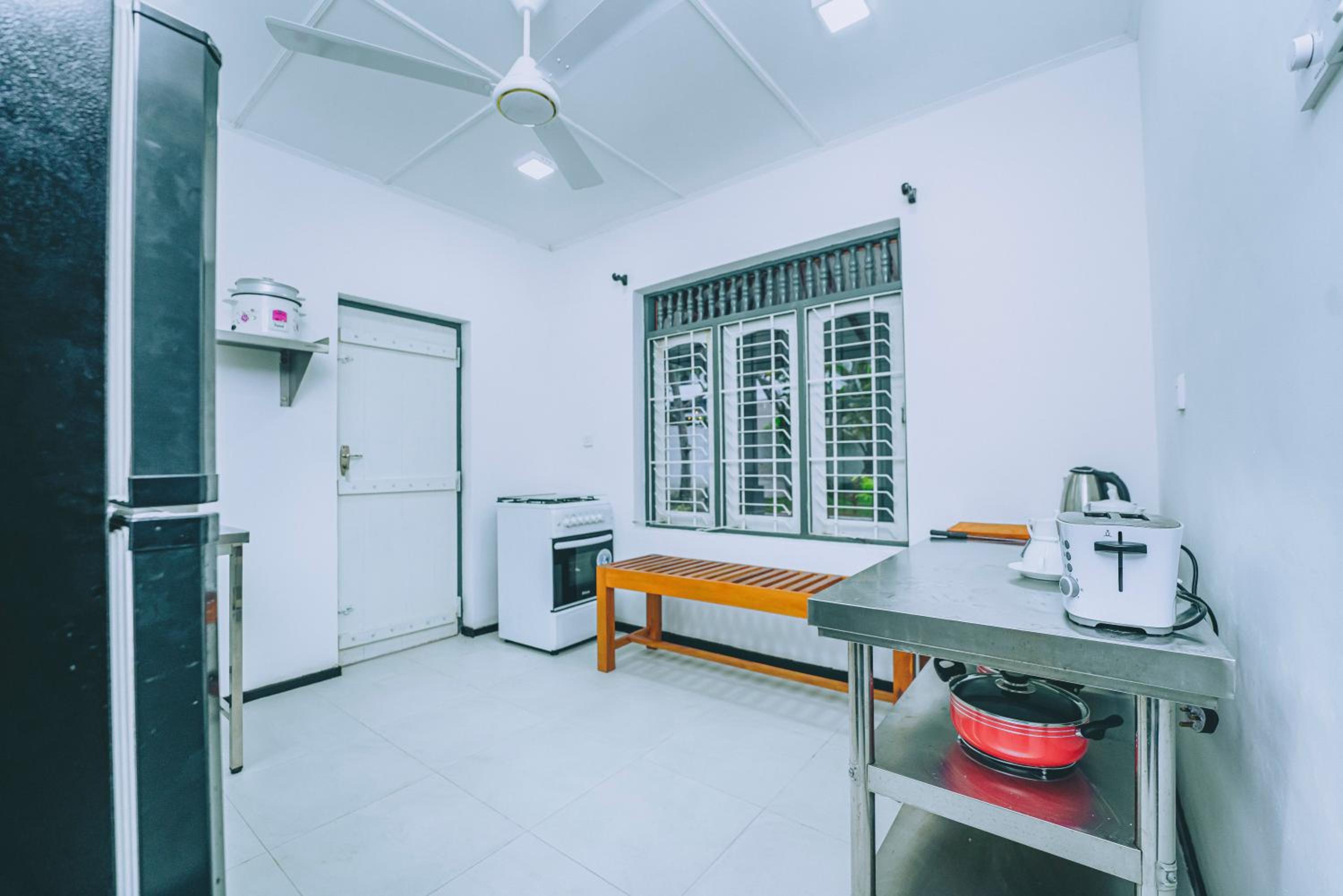 Shinestar Villa Mirissa