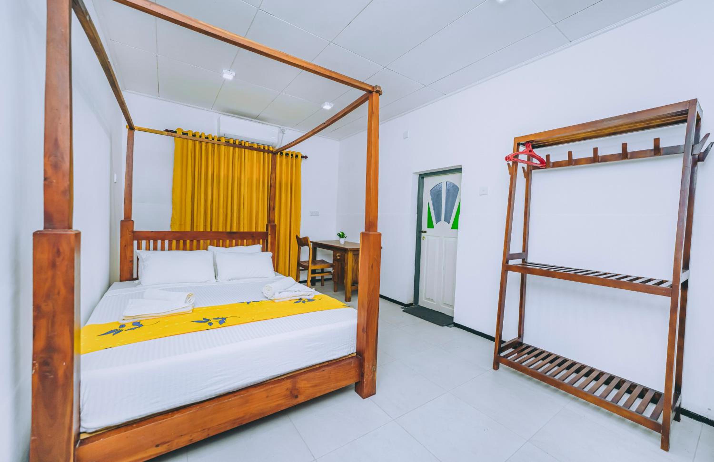 Shinestar Villa Mirissa