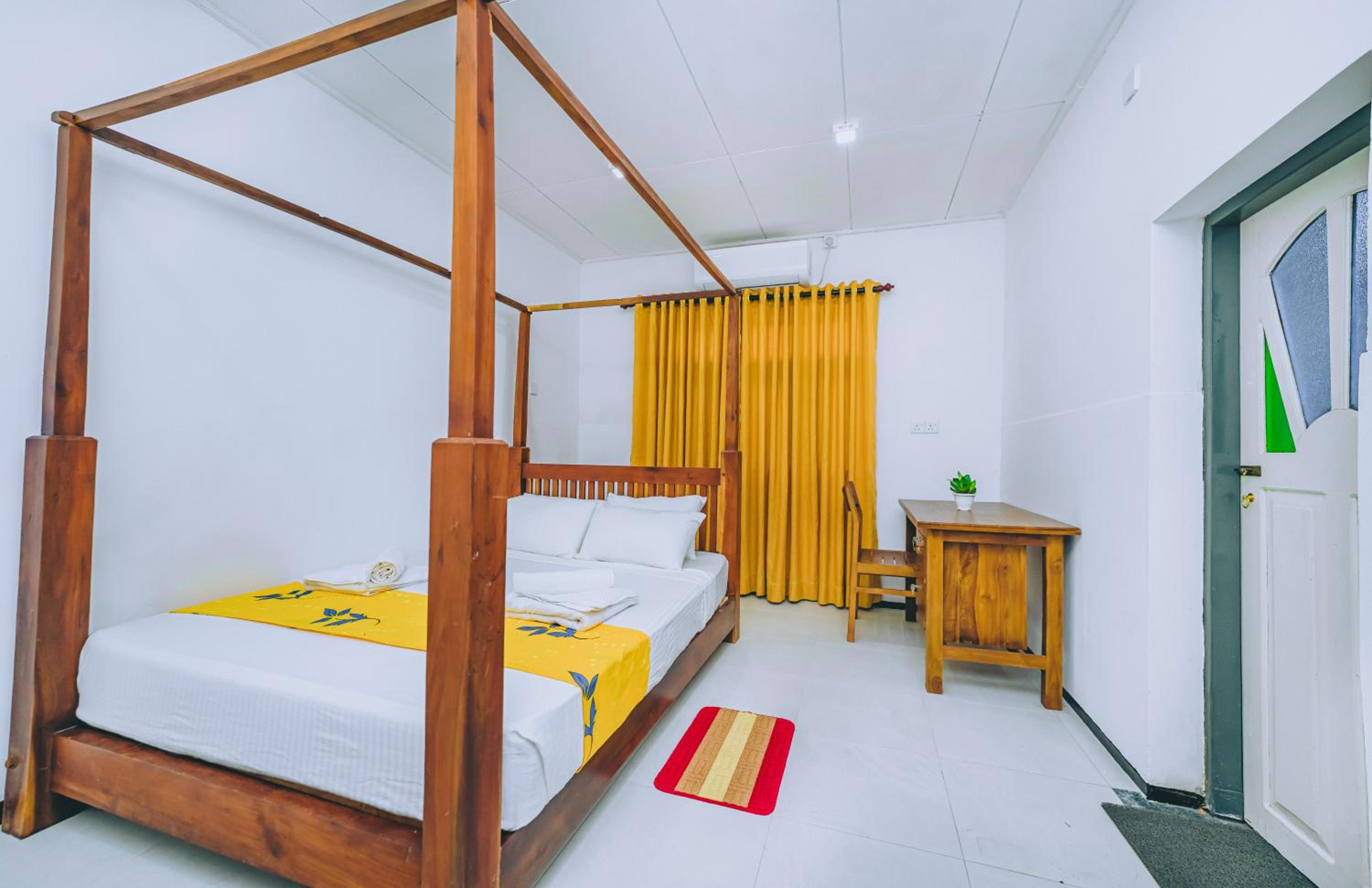Shinestar Villa Mirissa