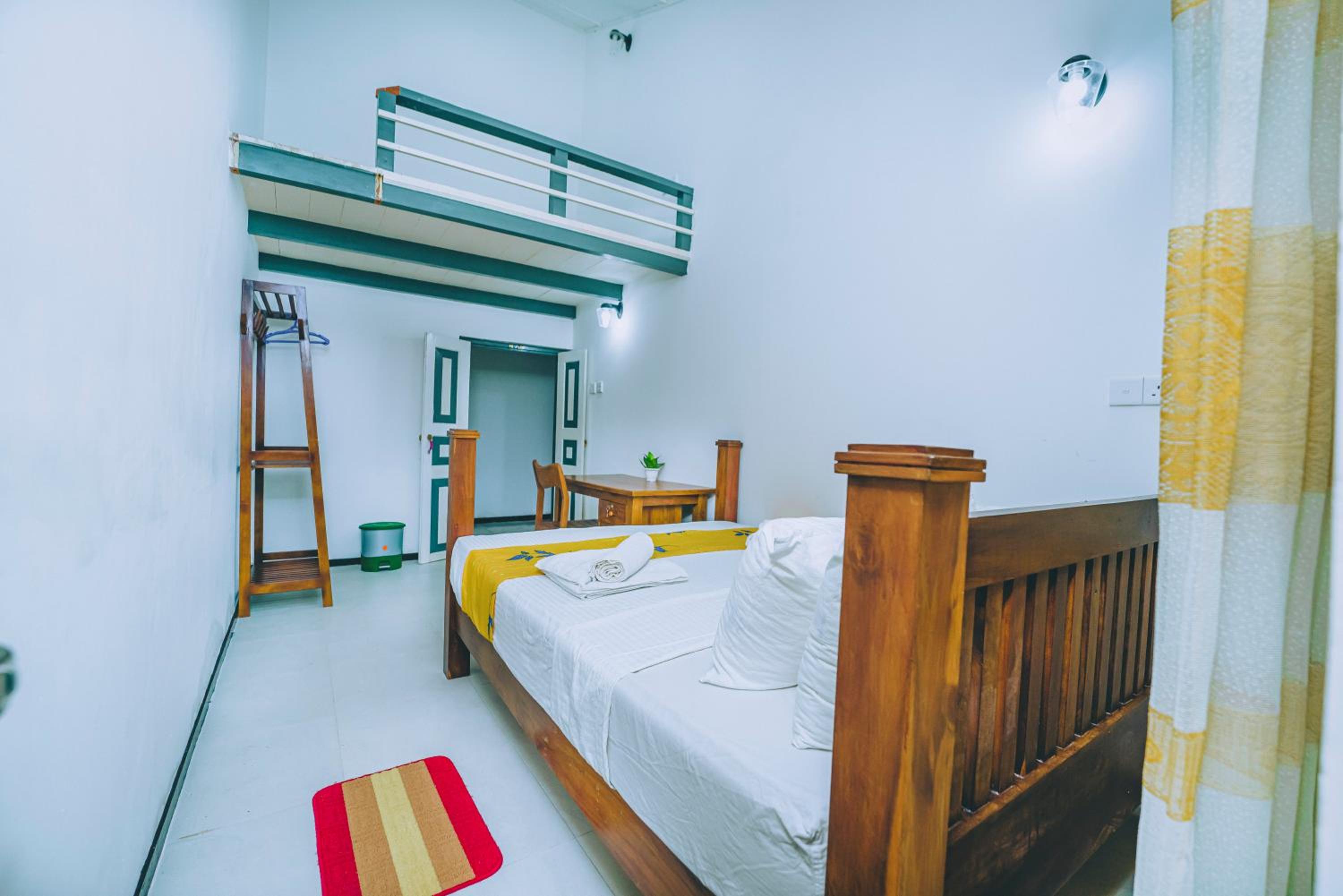 Shinestar Villa Mirissa