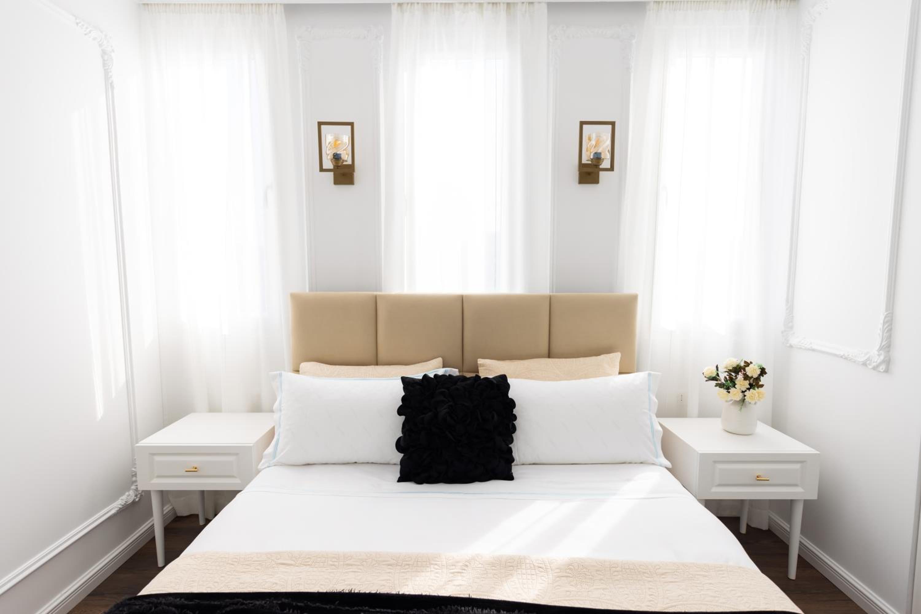 Luxury Rooftop Apartments in Astir