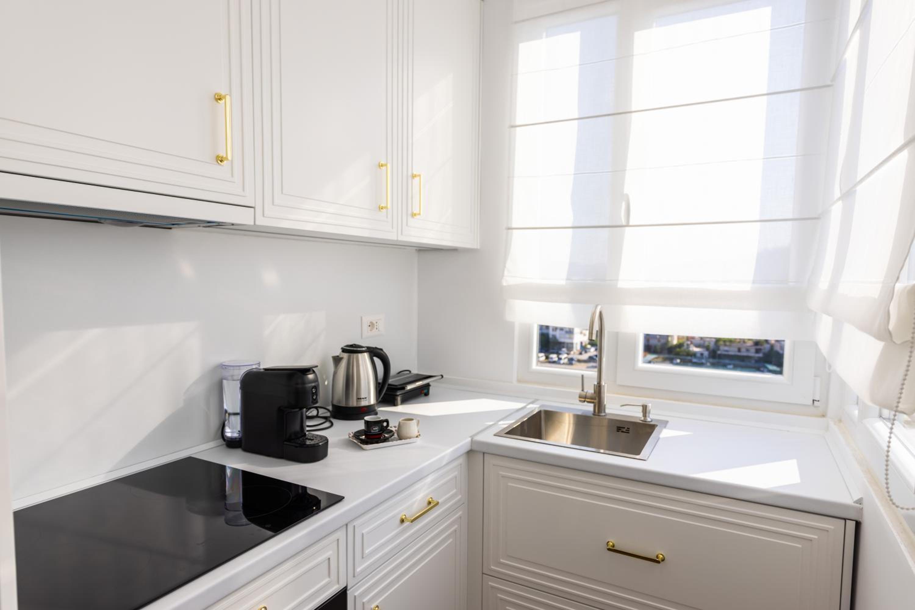 Luxury Rooftop Apartments in Astir