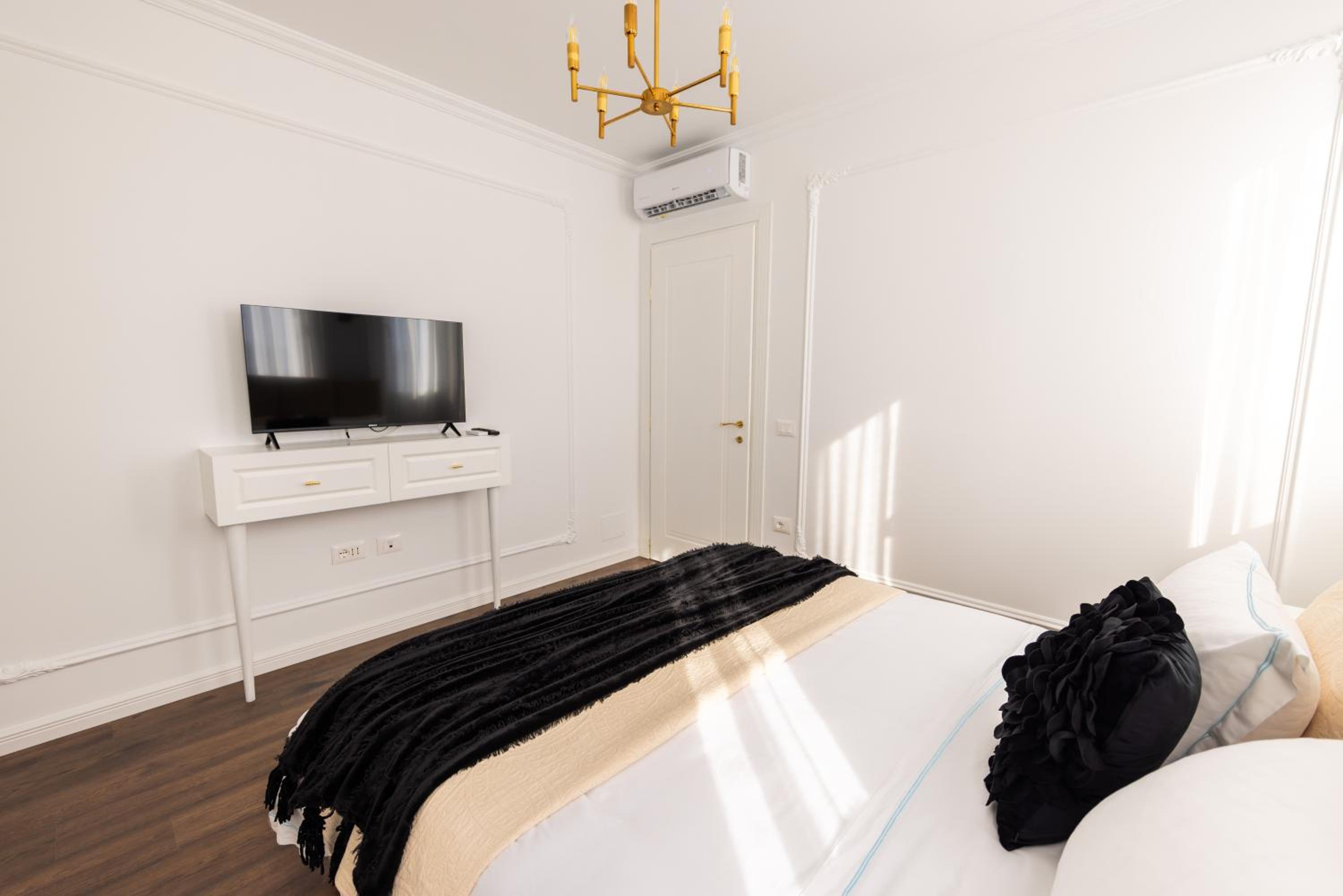 Luxury Rooftop Apartments in Astir