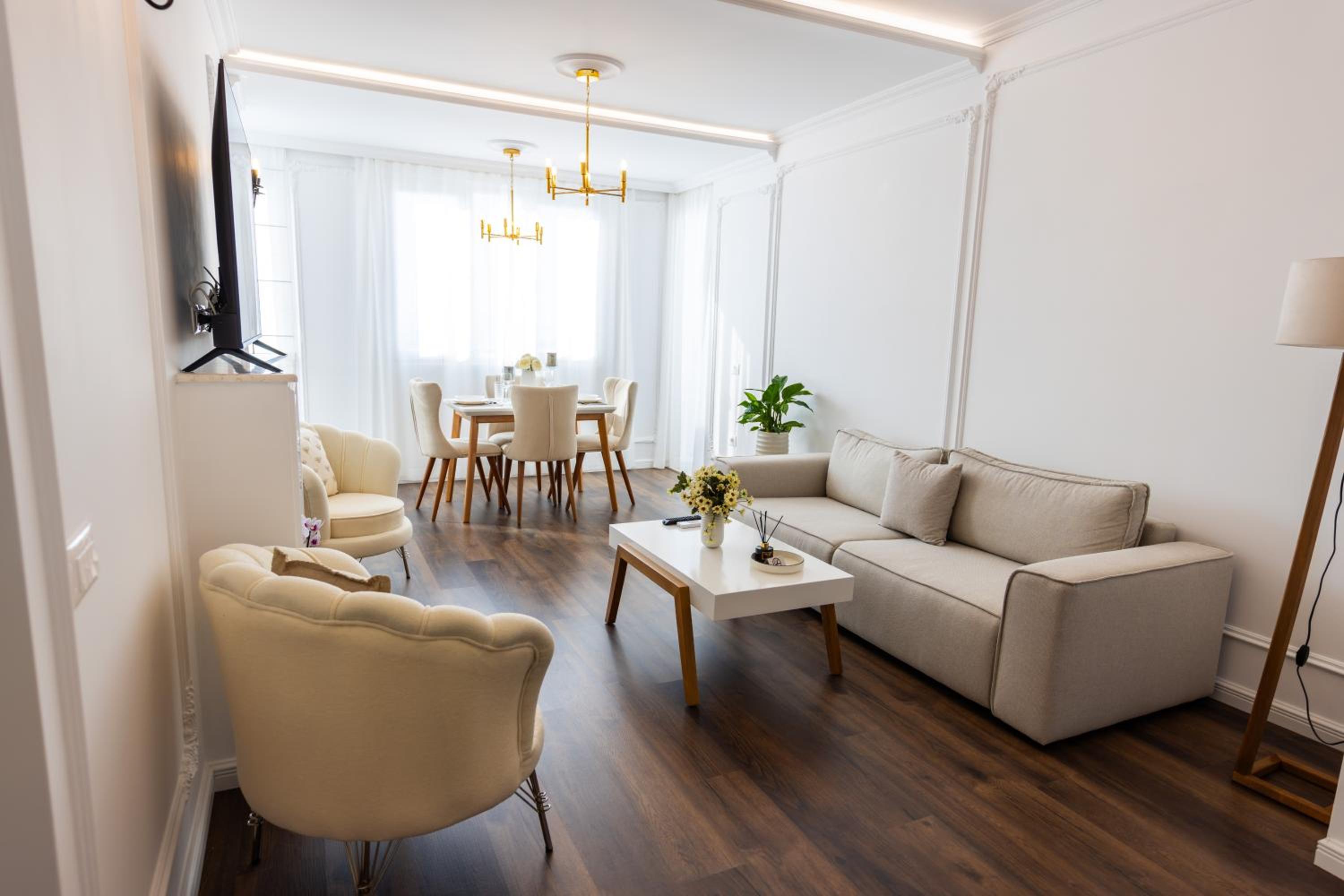 Luxury Rooftop Apartments in Astir