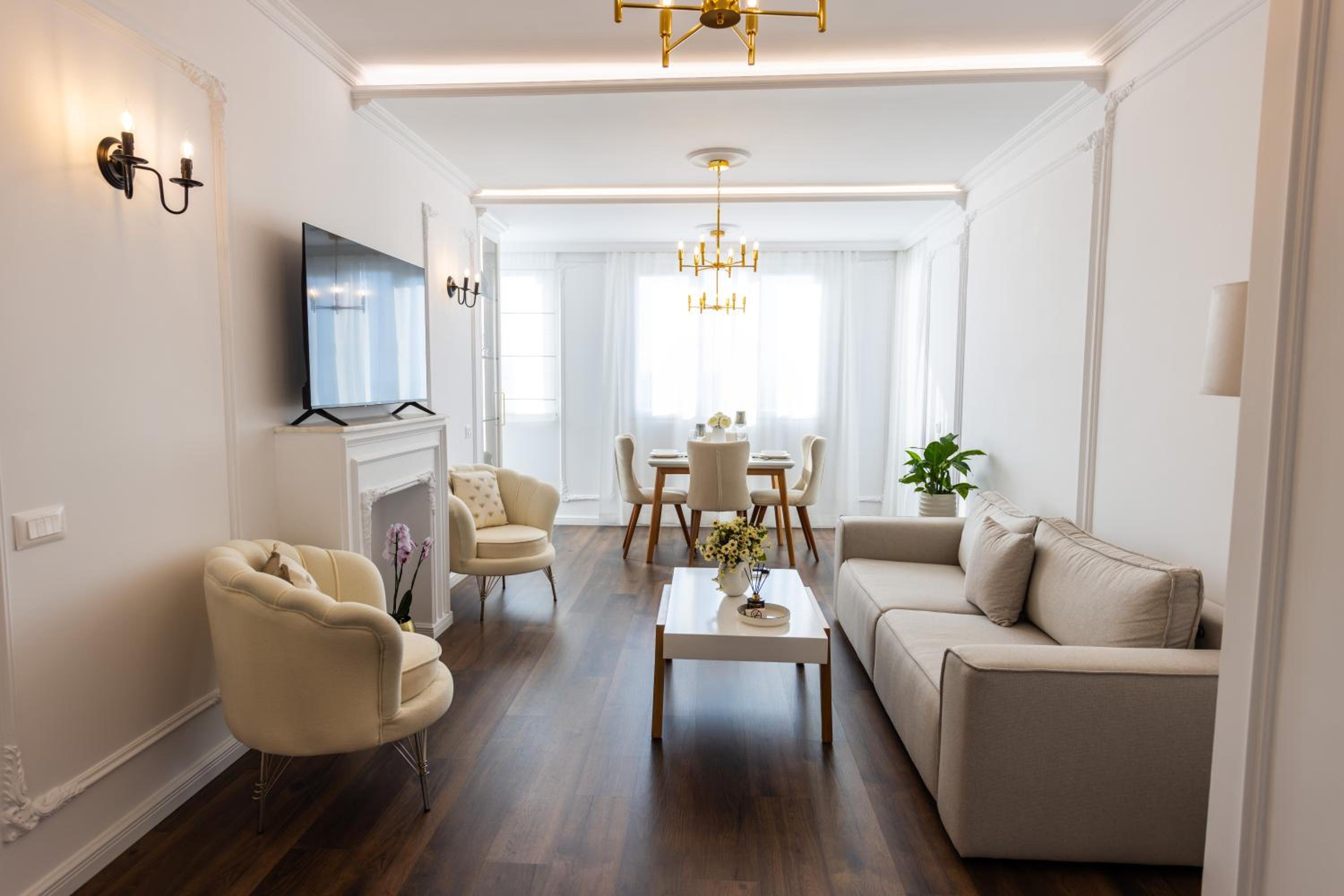 Luxury Rooftop Apartments in Astir