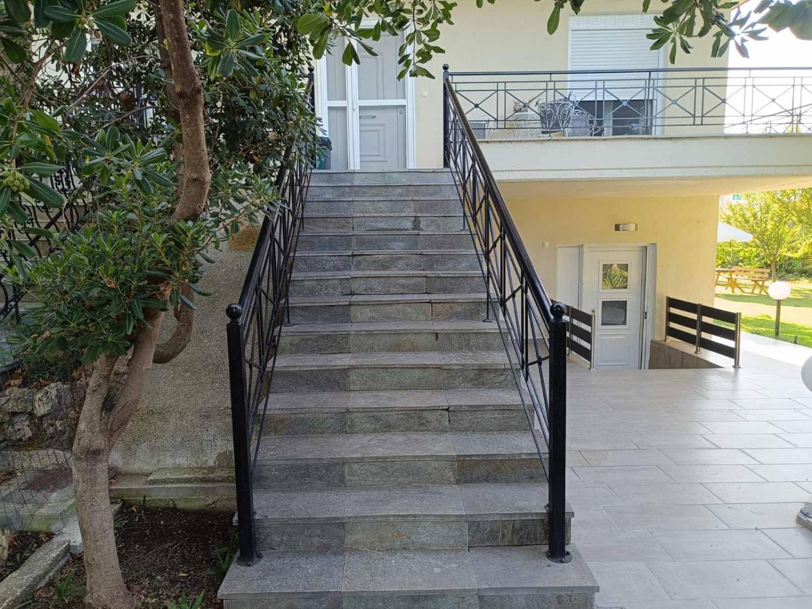 Dimis apartments