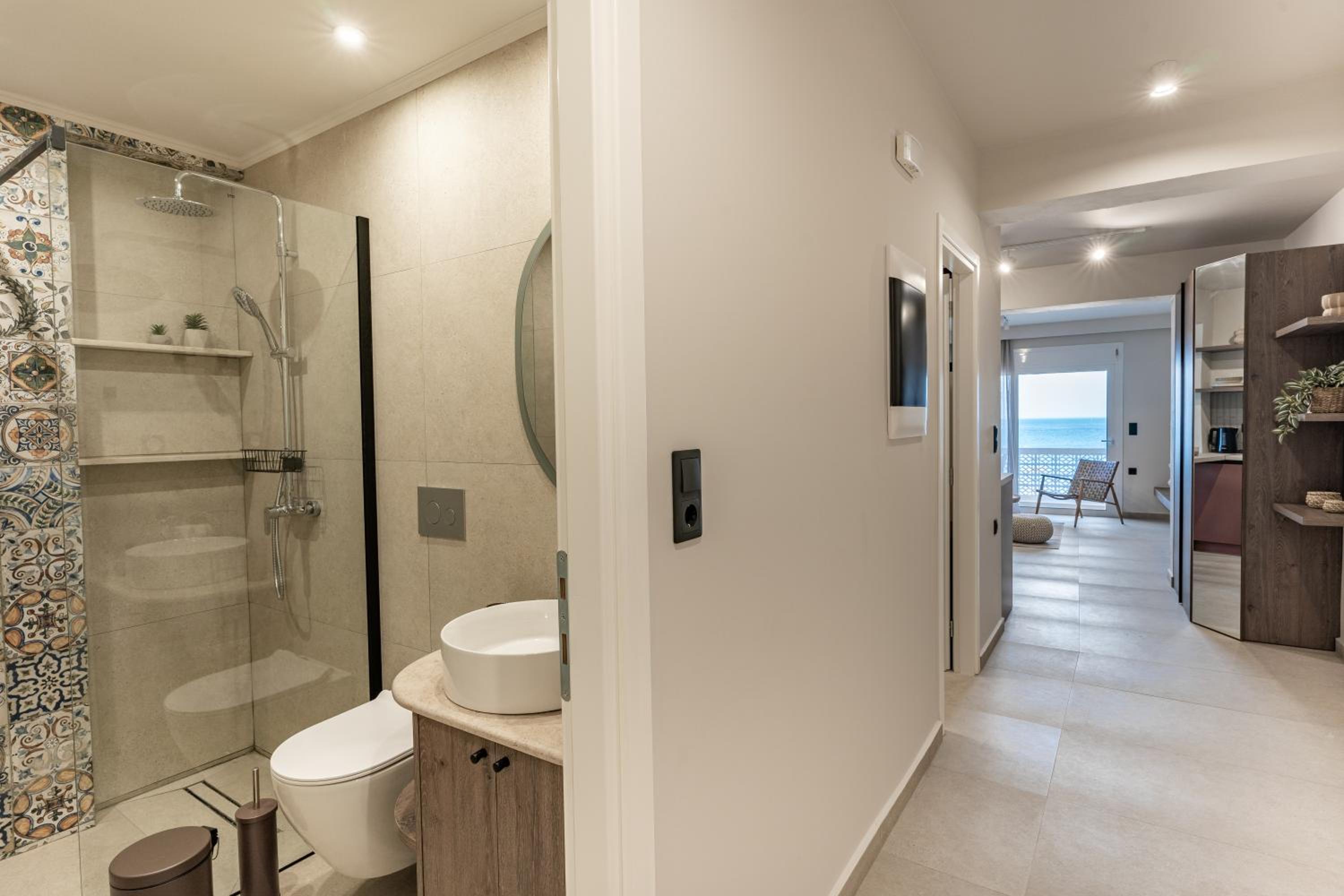 Sunny Sands Seaview Apartment photo 5