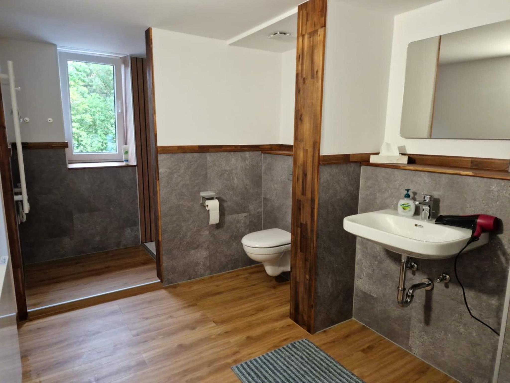KG Exklusives Zimmer, WLAN, geteiltes Bad und Küche