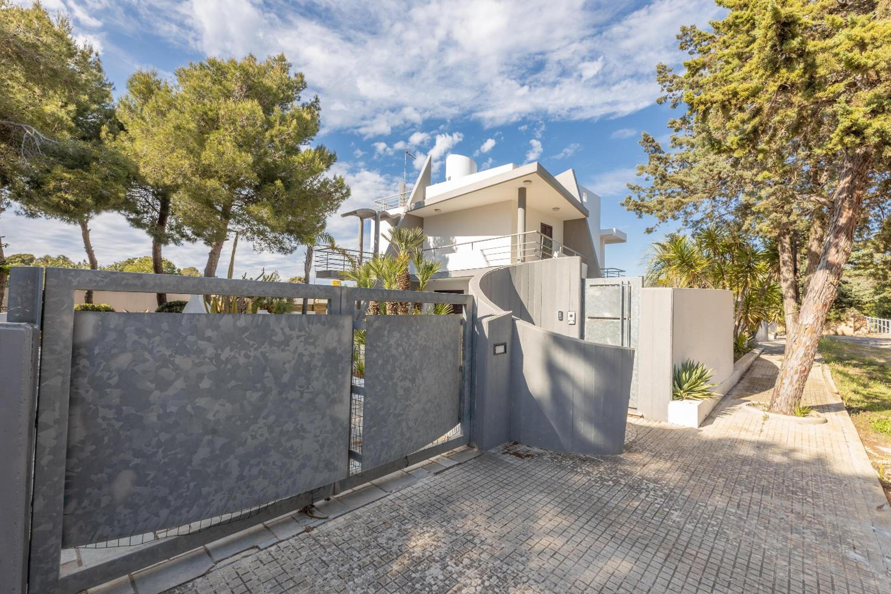 Villa Vela Bianca view 5