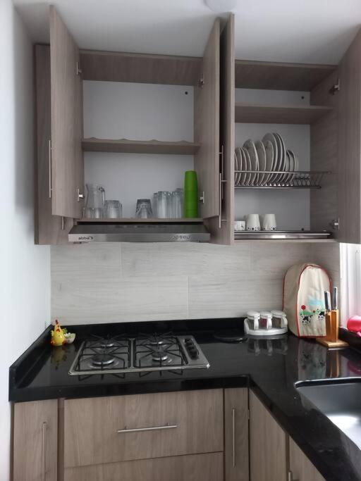 Acogedor Apto en Caney Tu Hogar Lejos de Casa