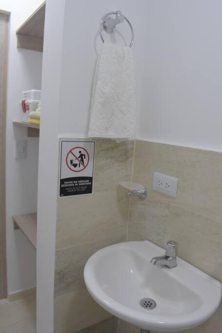 Acogedor Apto en Caney Tu Hogar Lejos de Casa