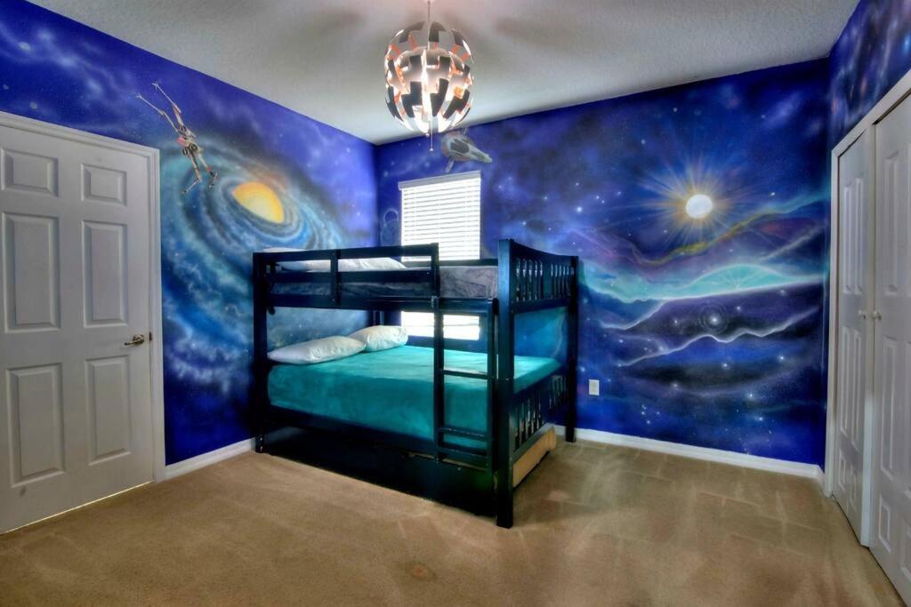 Tour around the world 14 bedroom mansion view 3