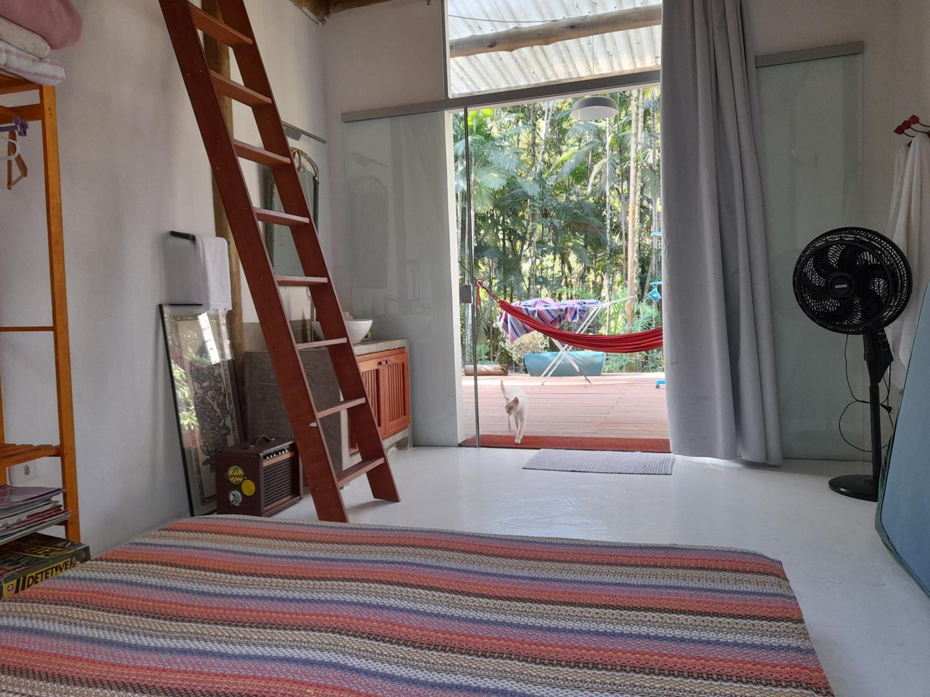Quartos em sítio exuberante