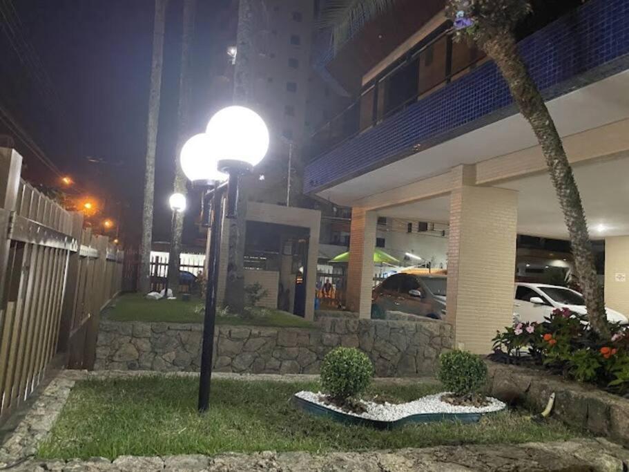 Guaruja Enseada 3 dormitorios 2 minutos da praia e ar condicionado