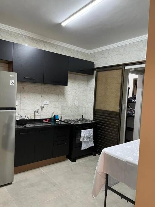Guaruja Enseada 3 dormitorios 2 minutos da praia e ar condicionado