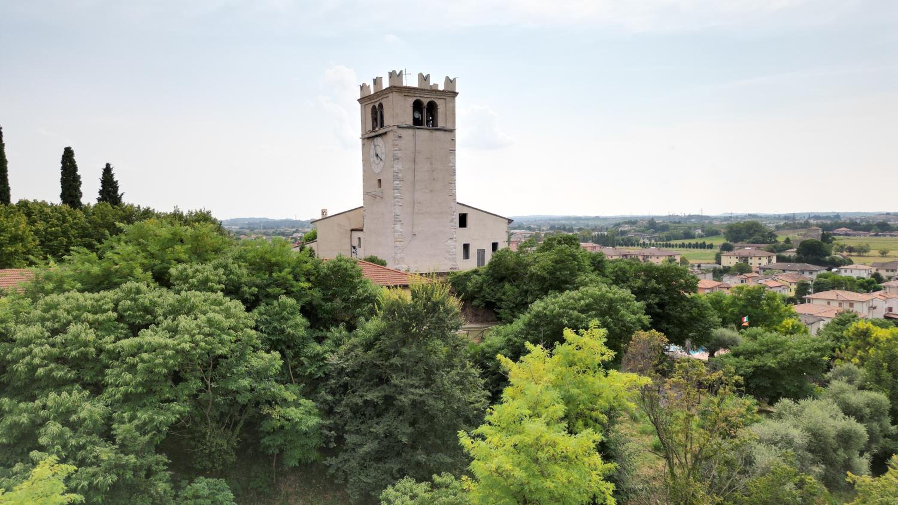 Appartamento quadrilocale vicino Gardaland