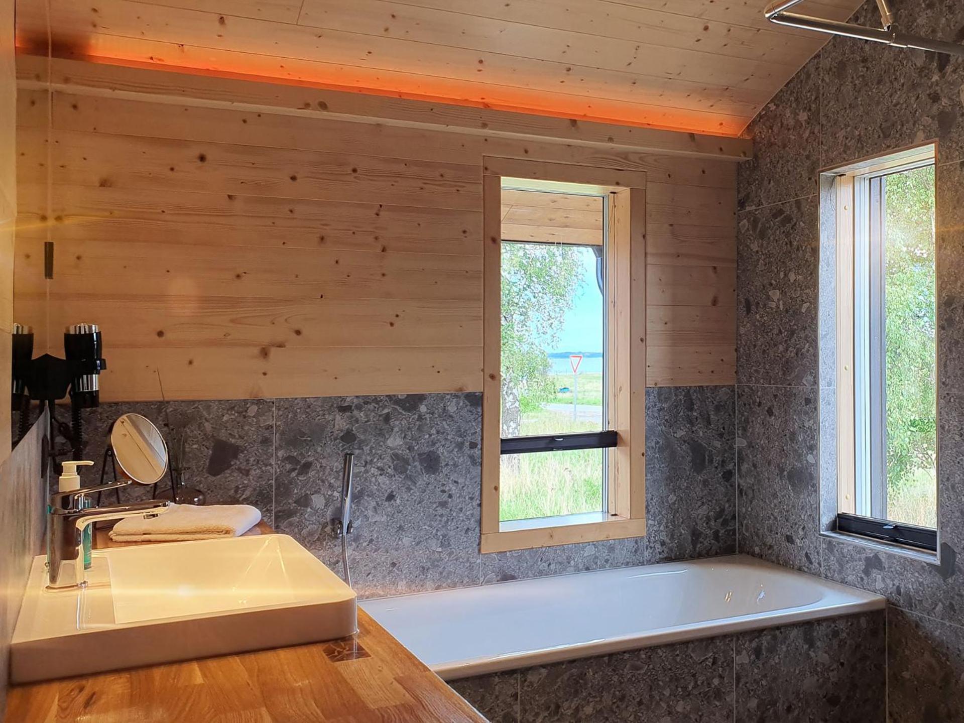 Werder Chalet -- COZYKOJE -- Ostsee Strand 150m I Sauna I eKamin I Tiny House mit Meerblick I 2 Pers und Kind I by 